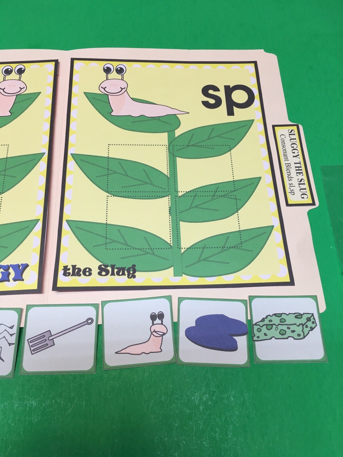 Sluggy The Slug – Phonics Sl / Sp – DIY File Folder game – Printed / Uncut