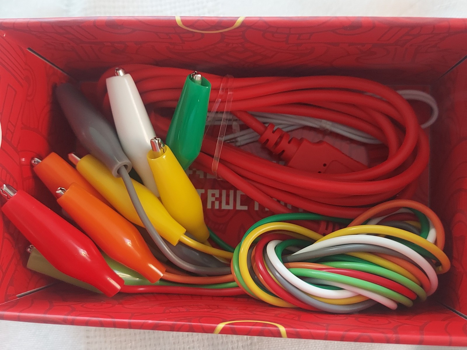 Makey Makey an Invention Kids Science Inventing Kit for Everyone STEM 8+ NIB