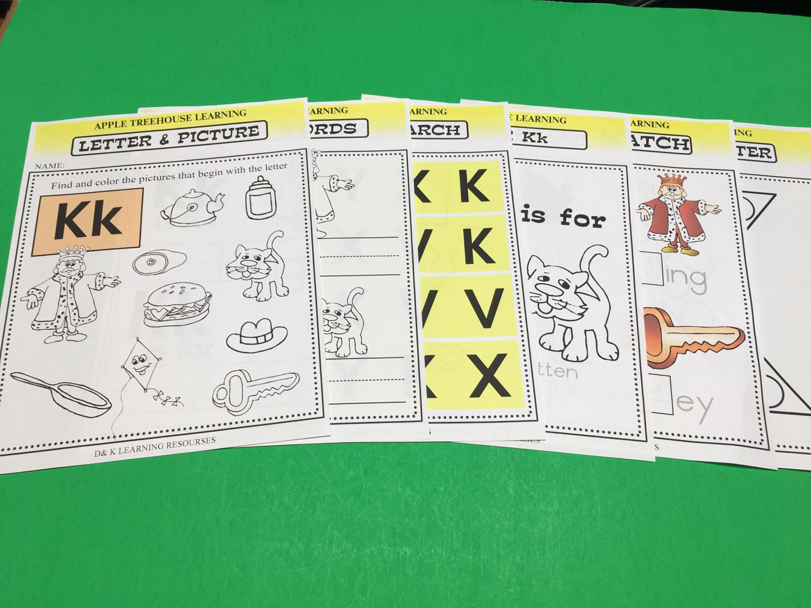 Letter Kk – Apple Treehouse Worksheets – Preschool Teaching supplies 20pgs
