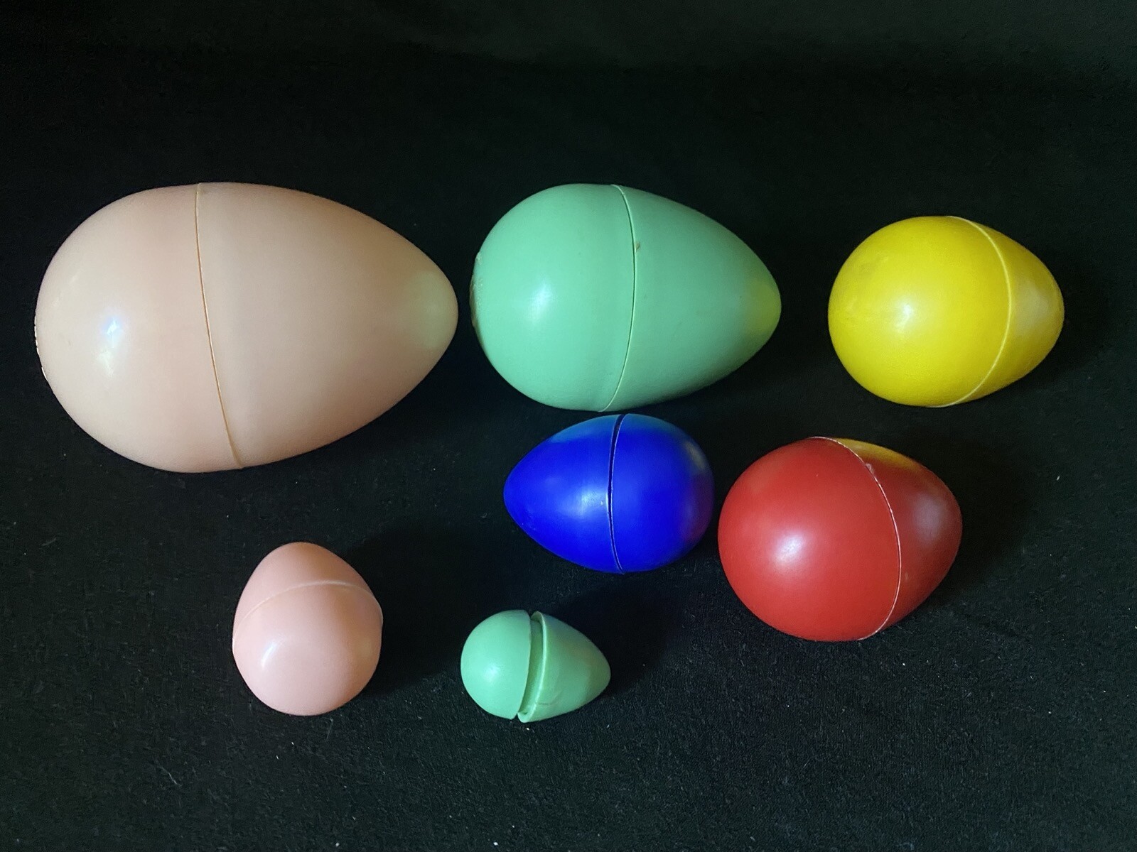 Vtg Hen in the Hatch & Kitty in the Kegs Childs Guidence Plastic Nesting Toy USA