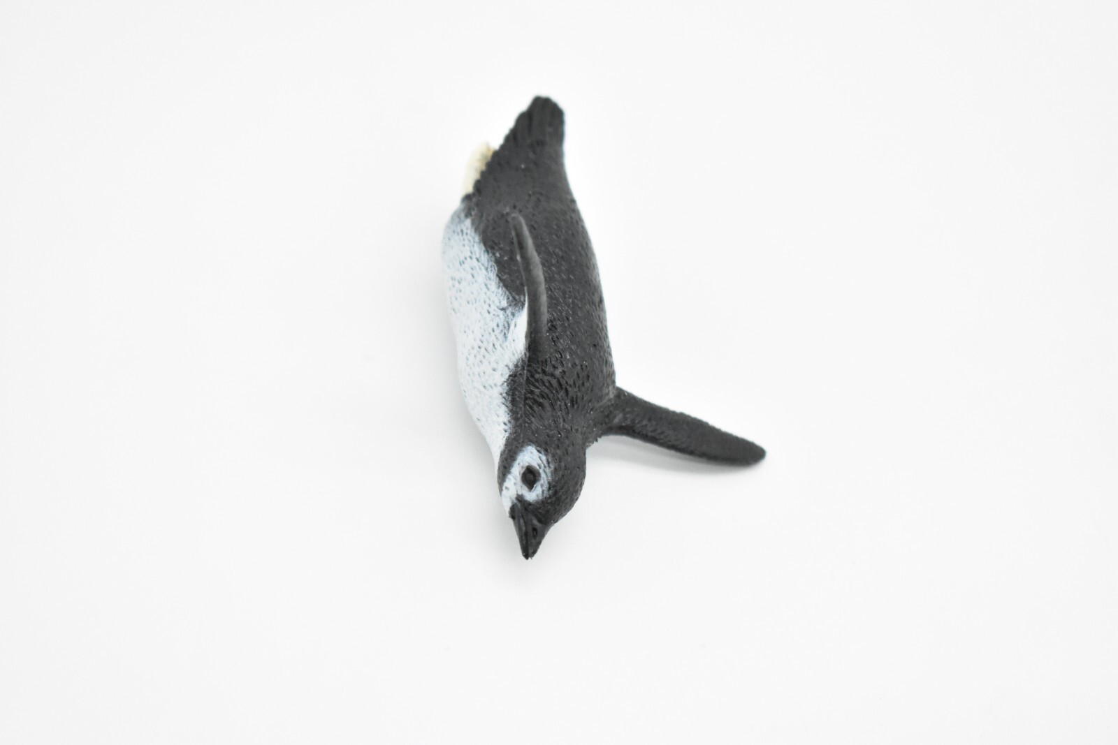 Penguin, Chinstrap, Swimming, Very Nice Rubber Reproduction 3″ F1108 B203