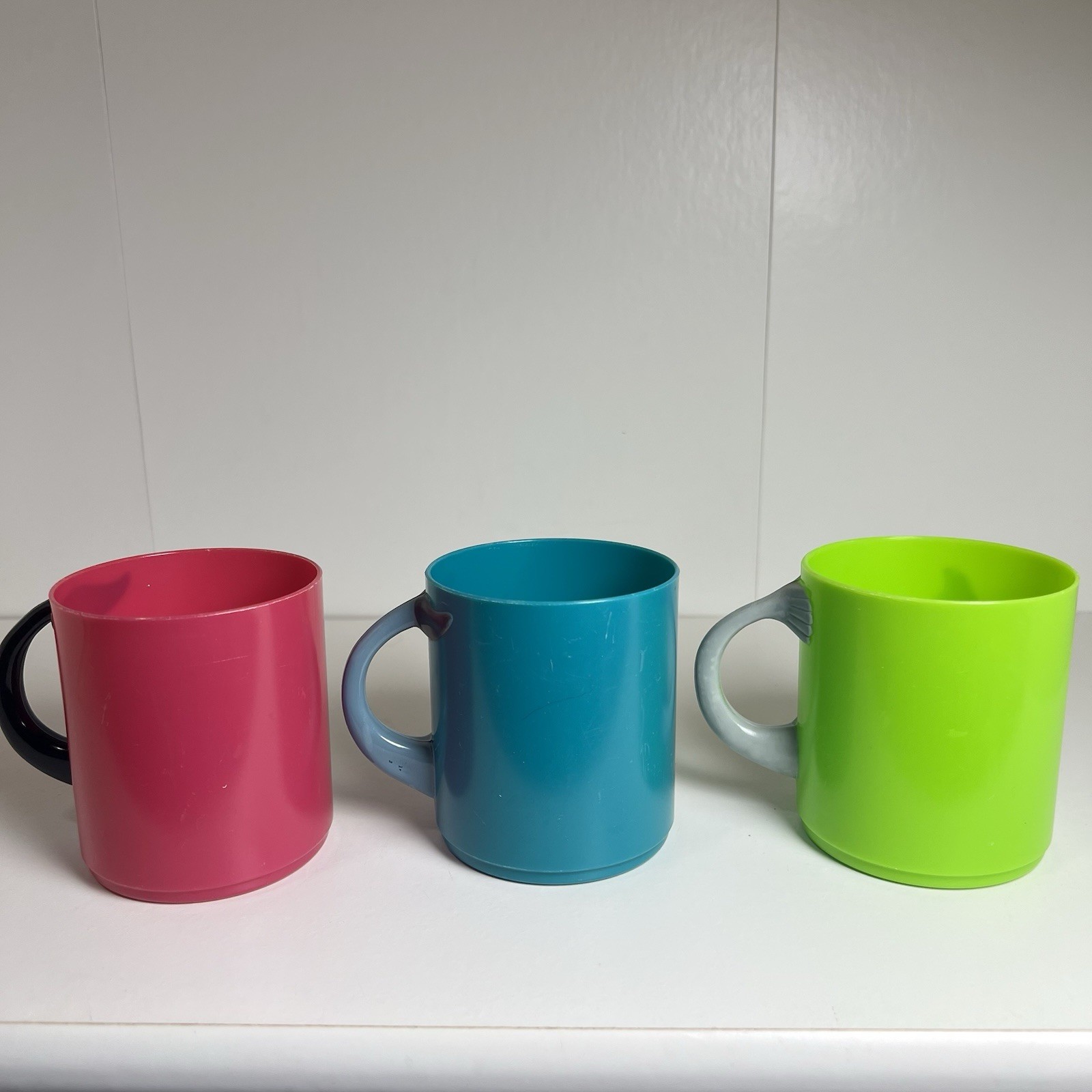 Children’s Plastic Drinking Handled Mugs – Seal, dolphin, whale -birght colored