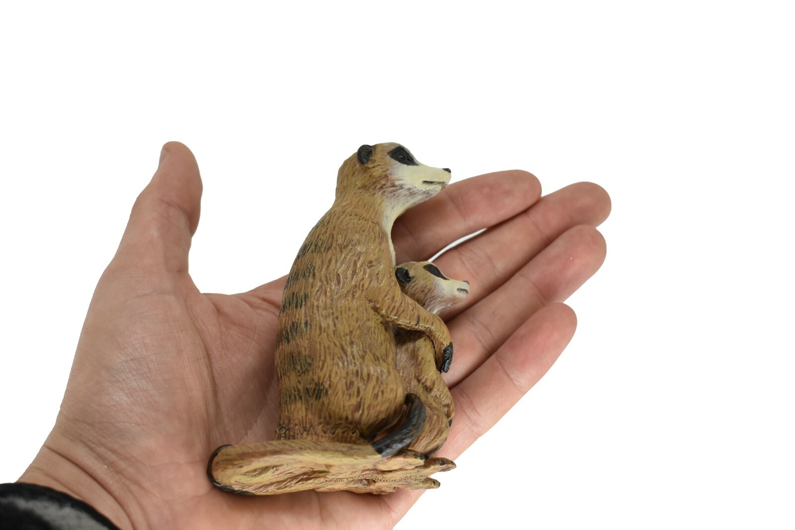 Meerkat with baby Plastic Replica 4 1/2″ Tall- F1351 B177