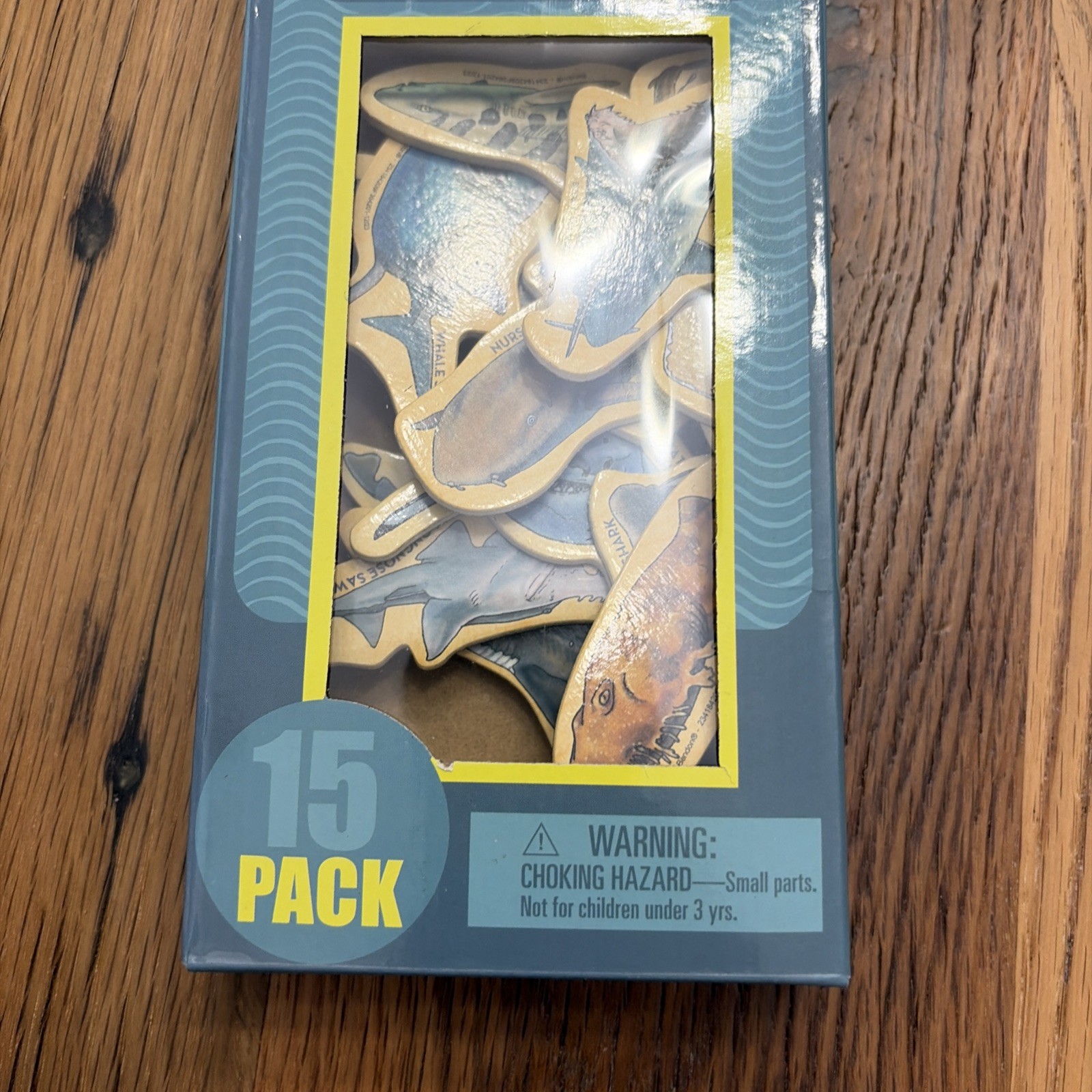 BRAND NEW-Bendon Magna Fun WOODEN Magnetic Sharks of North America 15 pack