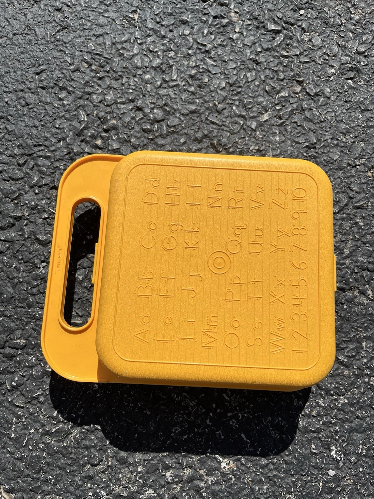 Vntg Tupperware Yellow Stencil Case Alphabet Rub Lunch Storage Carry Box Latch