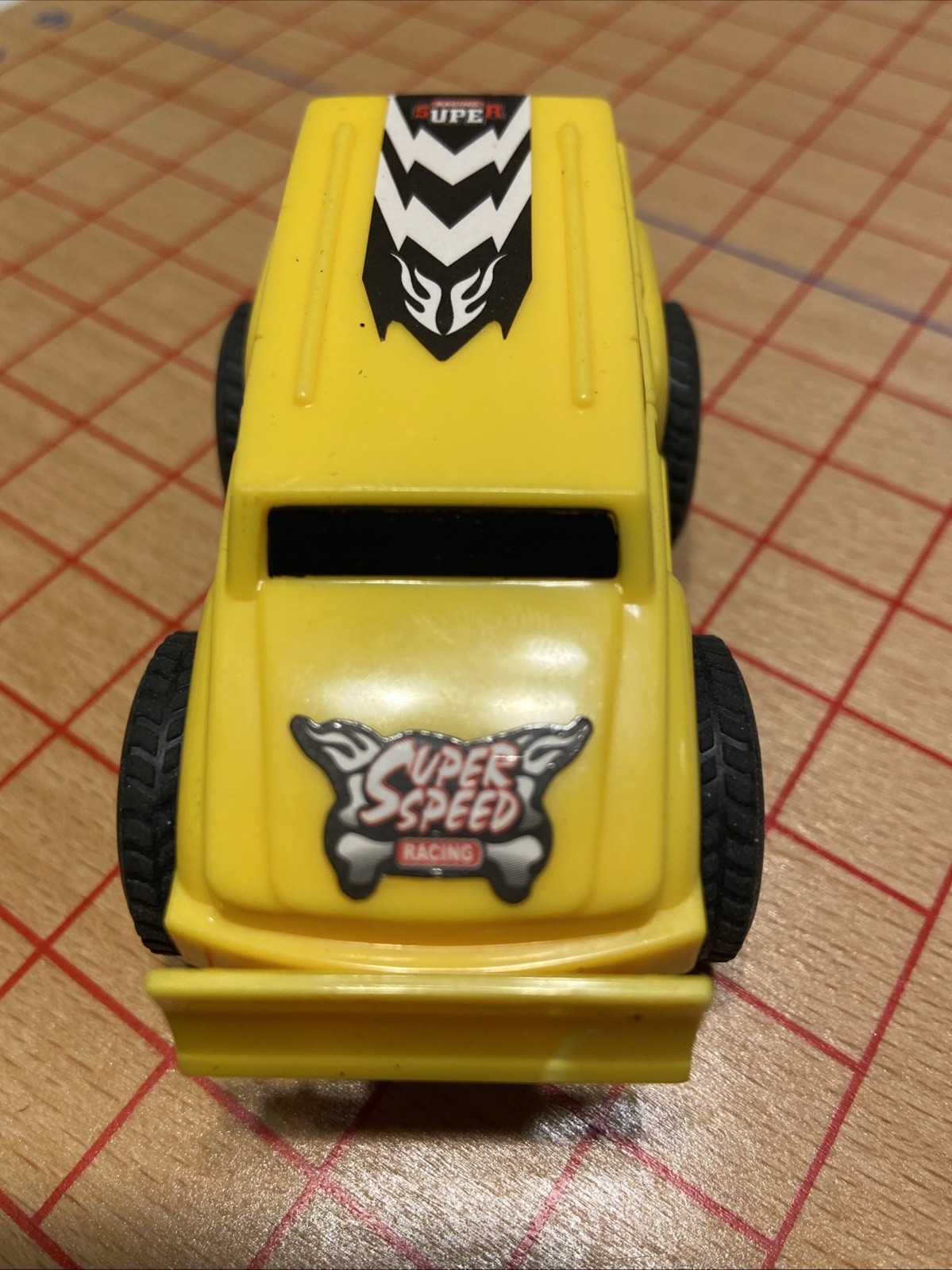 “Car That Drives On Walls”Magnetic-Inertial Wall Toy Car Push/Pull (Yellow Only)