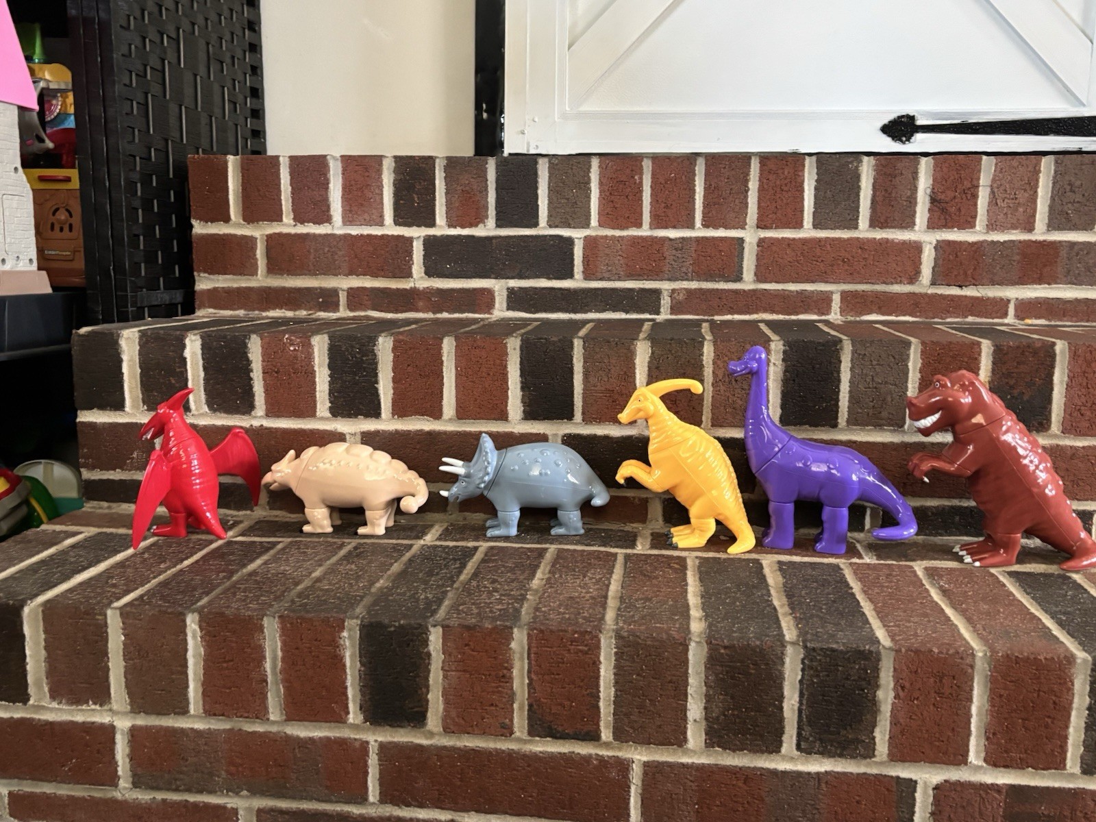 Popular Playthings Magnetic Mix or Match Dinosaurs Lot Of 6