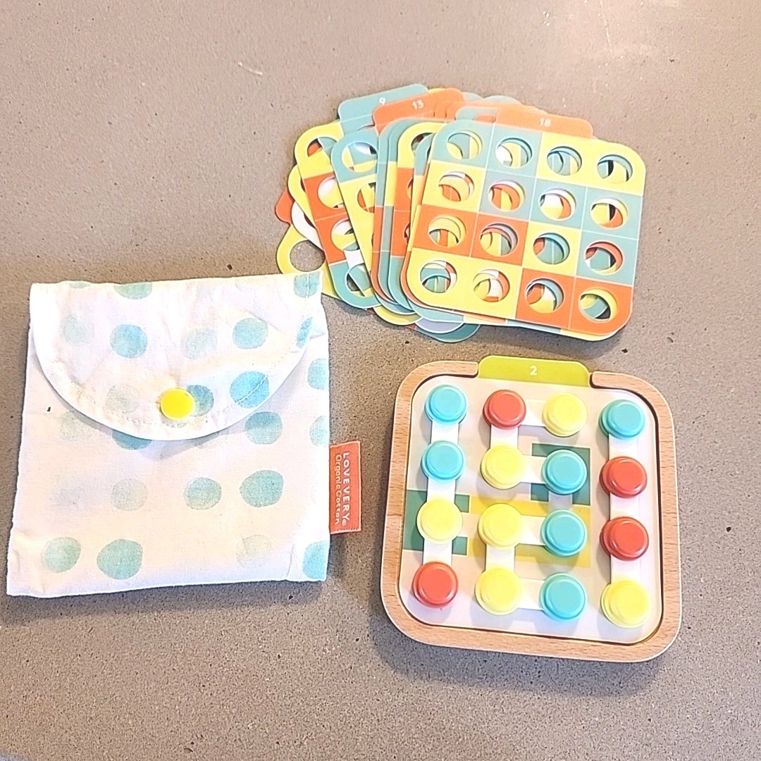 Lovevery Flex Four Pattern Match from The Planner Play Kit 58, 59, 60 Months