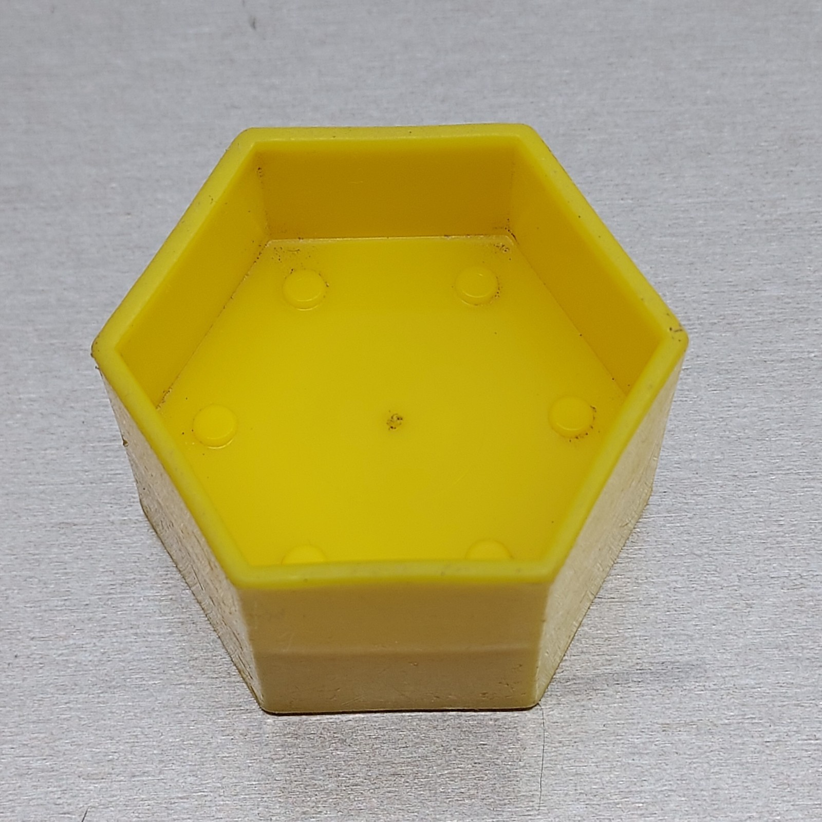 Tupperware Replacement Yellow Hexagon Shape Number 6 for Shape O Ball Only
