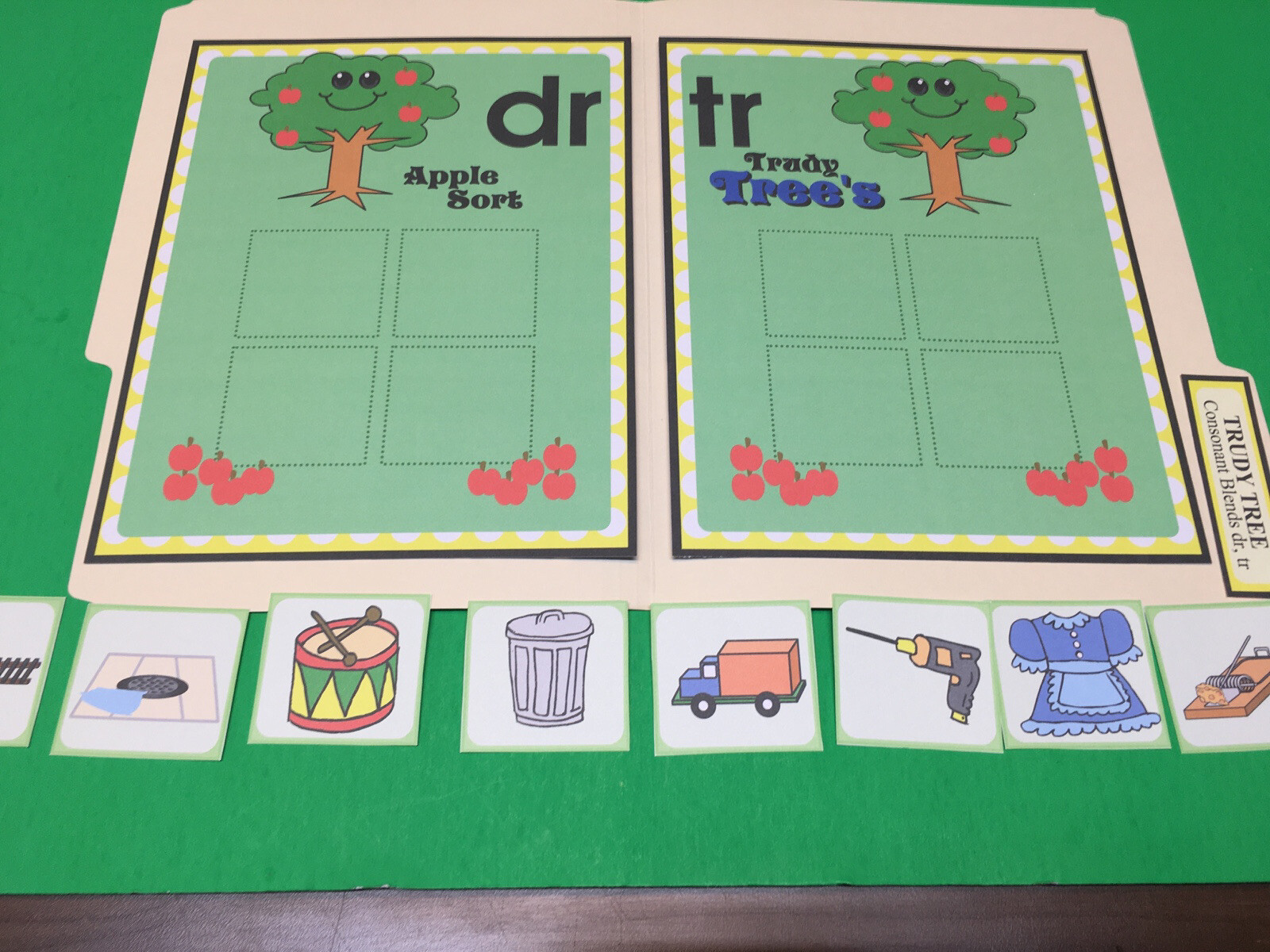 Trudy Tree’s Apple Sort – Phonics Dr/Tr – DIY File Folder game – Printed / Uncut