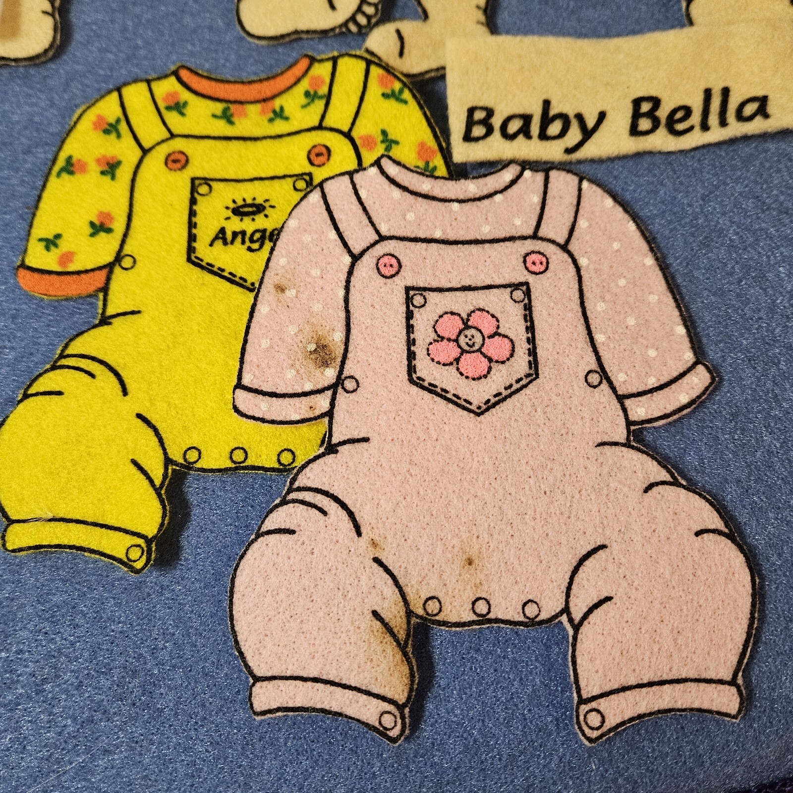 Felt Flannel Baby Girl Doll Twins Clothes Accesories Story Board Carrying Case