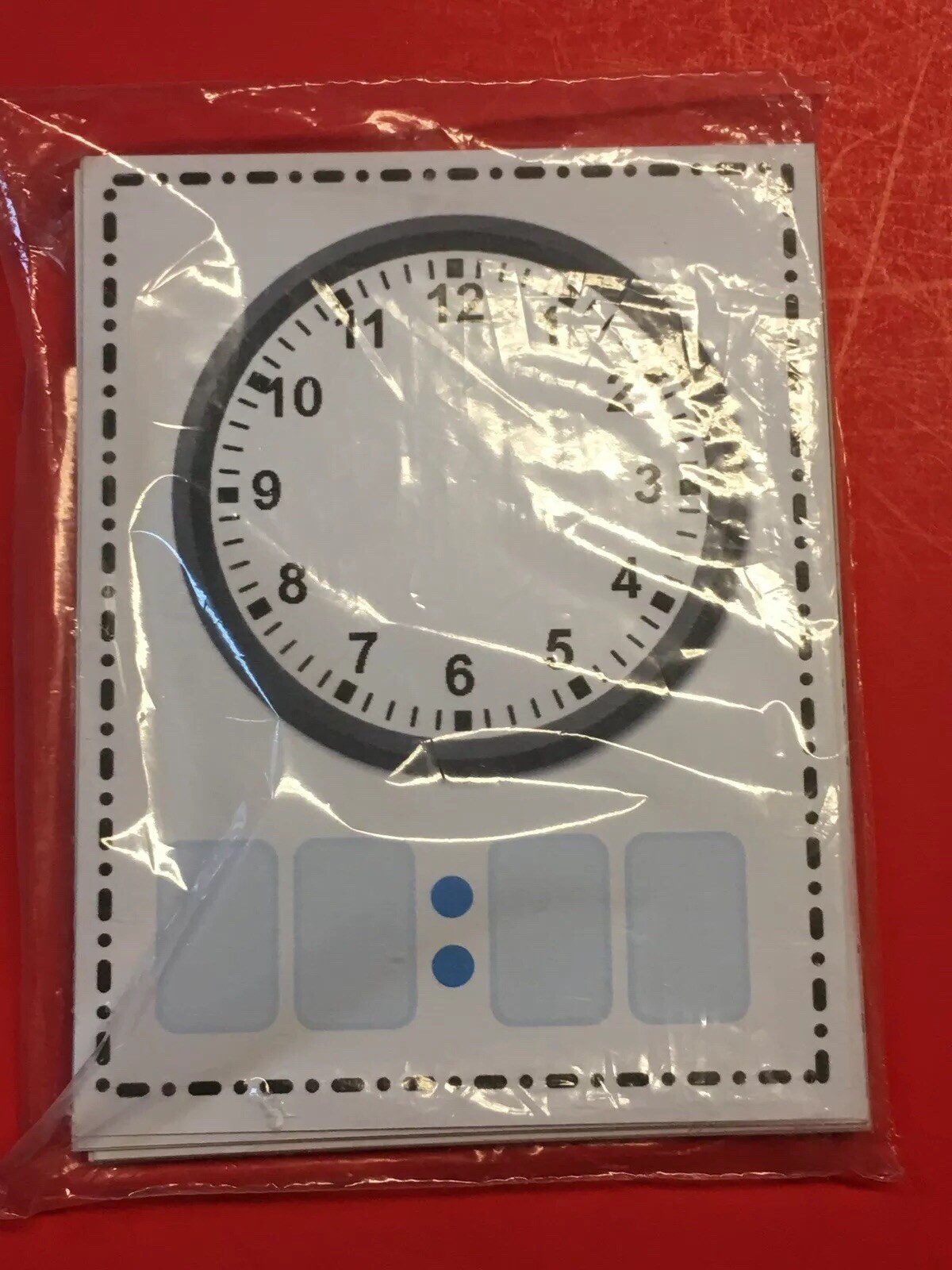 DRY ERASE – LEARN TO TELL THE TIME – BLANK CLOCK FACES – 40 LAMINATED CARDS