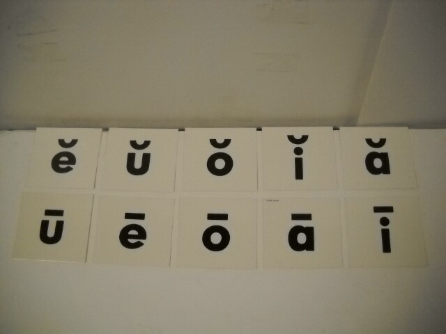 Vintage Trend Vowel Bingo Educational Game With Laminated Cards 1977 Brand New!
