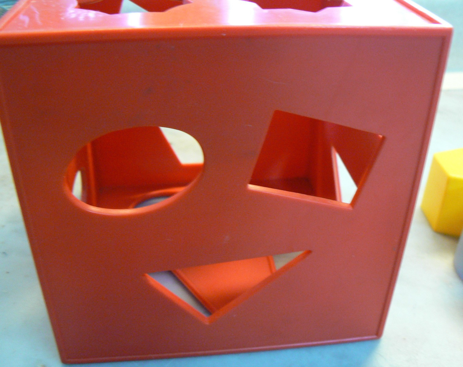 Activity Cube-Child Guidance – w/ 16 Different Shapes & 6 colors to Sort & match
