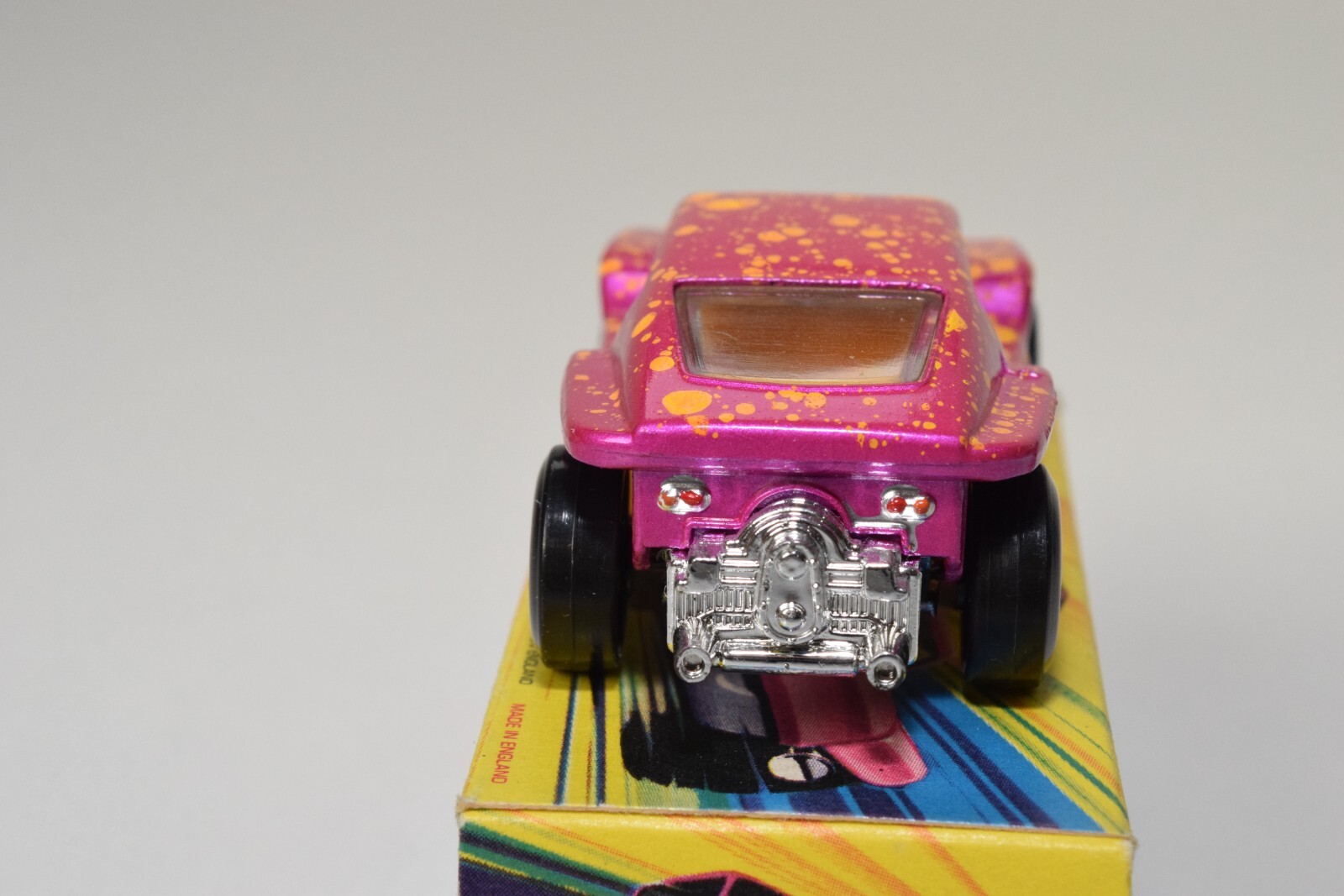 A94 1:64 3 INCH MATCHBOX SUPERFAST 30 BEACH BUGGY METALLIC PINK WITH MUD MIB