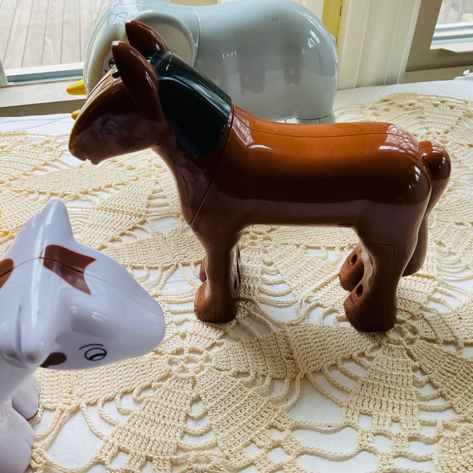 Lakeshore Learning Animal Magnetic Lot of 4 Giraffe,Cow,Elephant, Horse