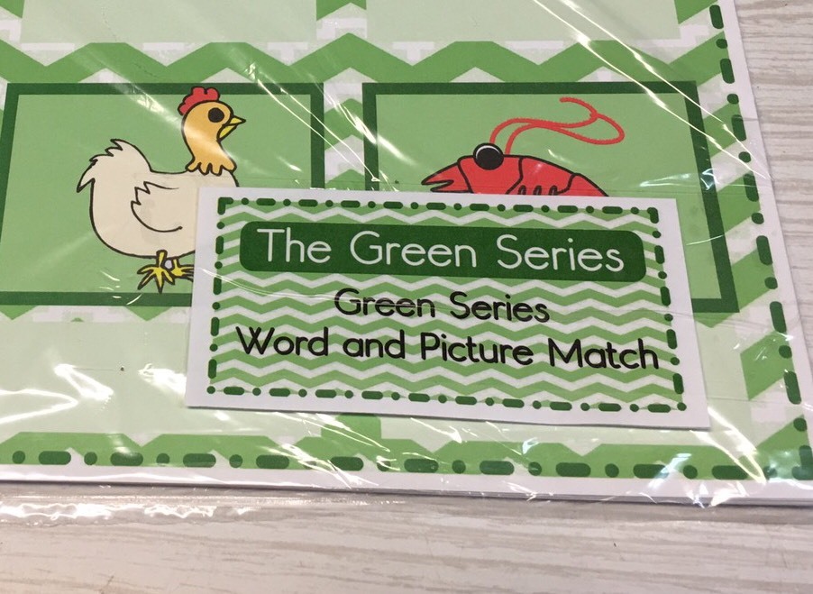 The Green Series – Pictures And Word Label Work mats – Montessori