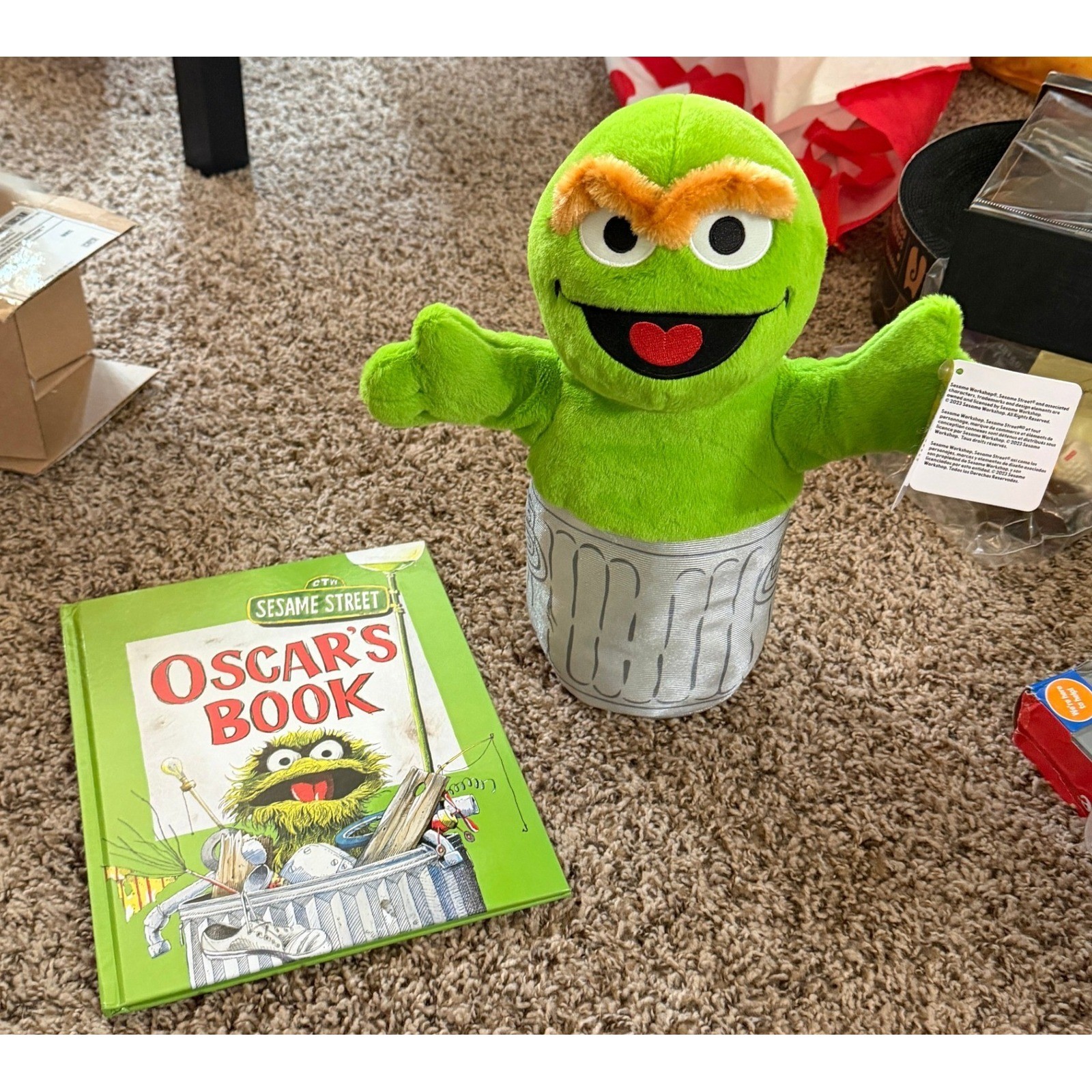 Sesame Street Oscar’s Book (Hardcover) & Plush Oscar the Grouch Charter (NWT)