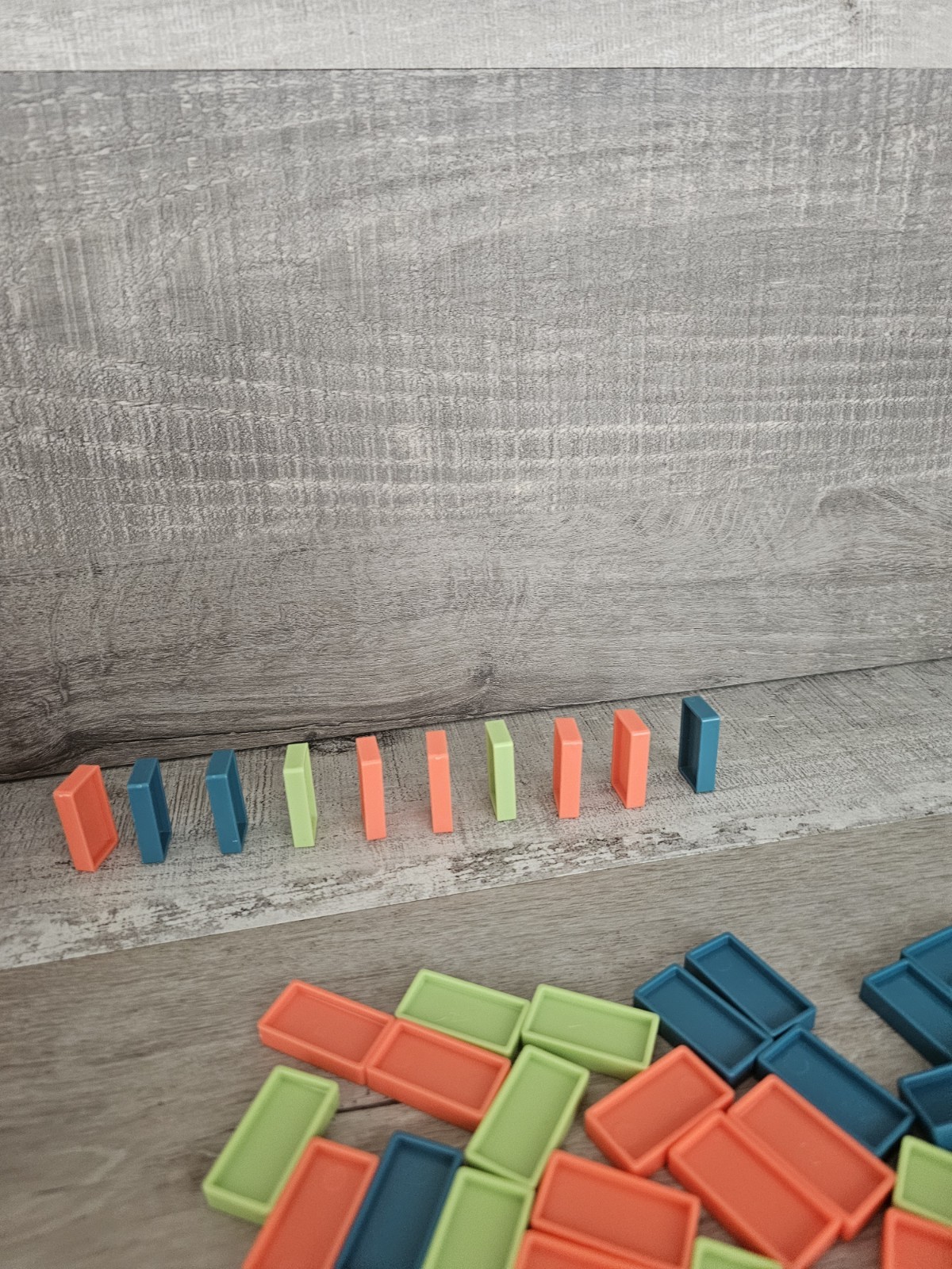 Electric Domino Train Laying Dominoes Brick Blocks Toy 180 Pieces WORKS
