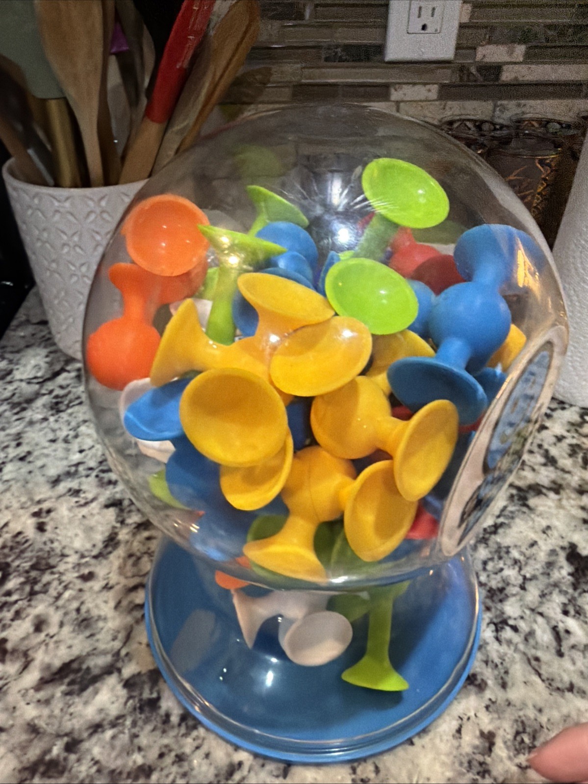 Fat Brain Toys Squigz Deluxe 50 pc Set