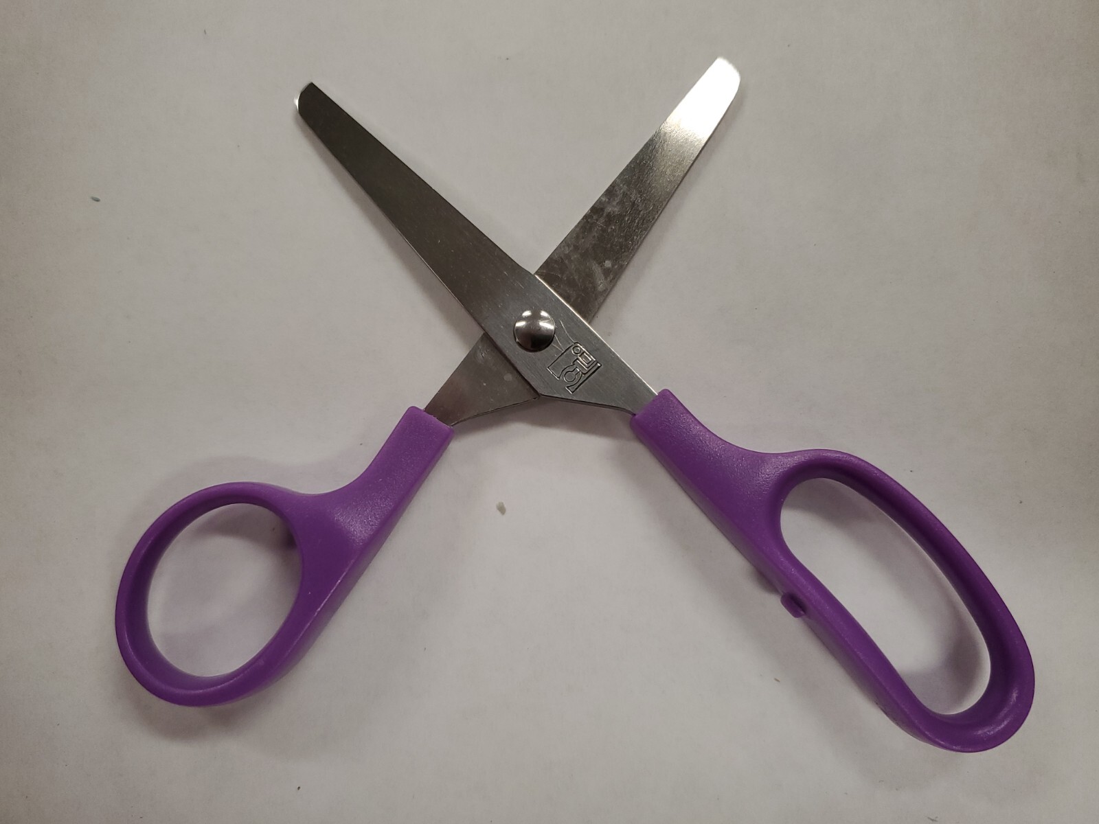 Charles Leonard Children’s Scissors 5″ Blunt Tip Assorted Colors