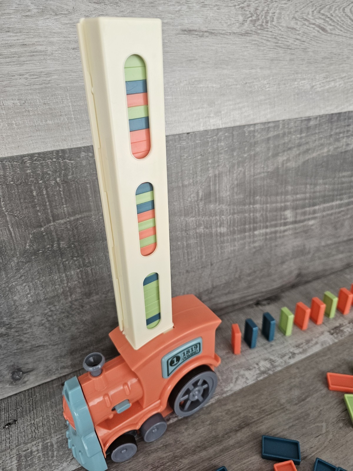 Electric Domino Train Laying Dominoes Brick Blocks Toy 180 Pieces WORKS