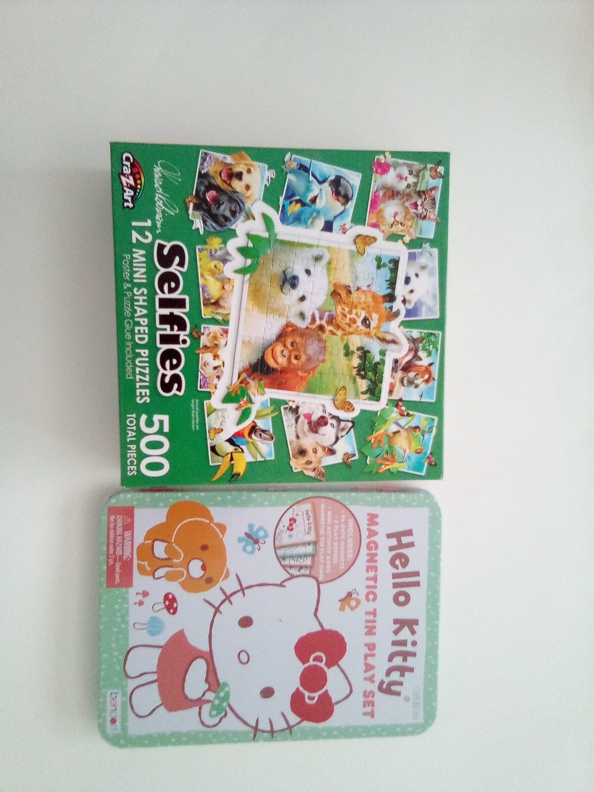 NEW Hello Kitty Magnetic Tin Play Set 46 Cute Magnetic YPuzzle Selfies 500 Piec
