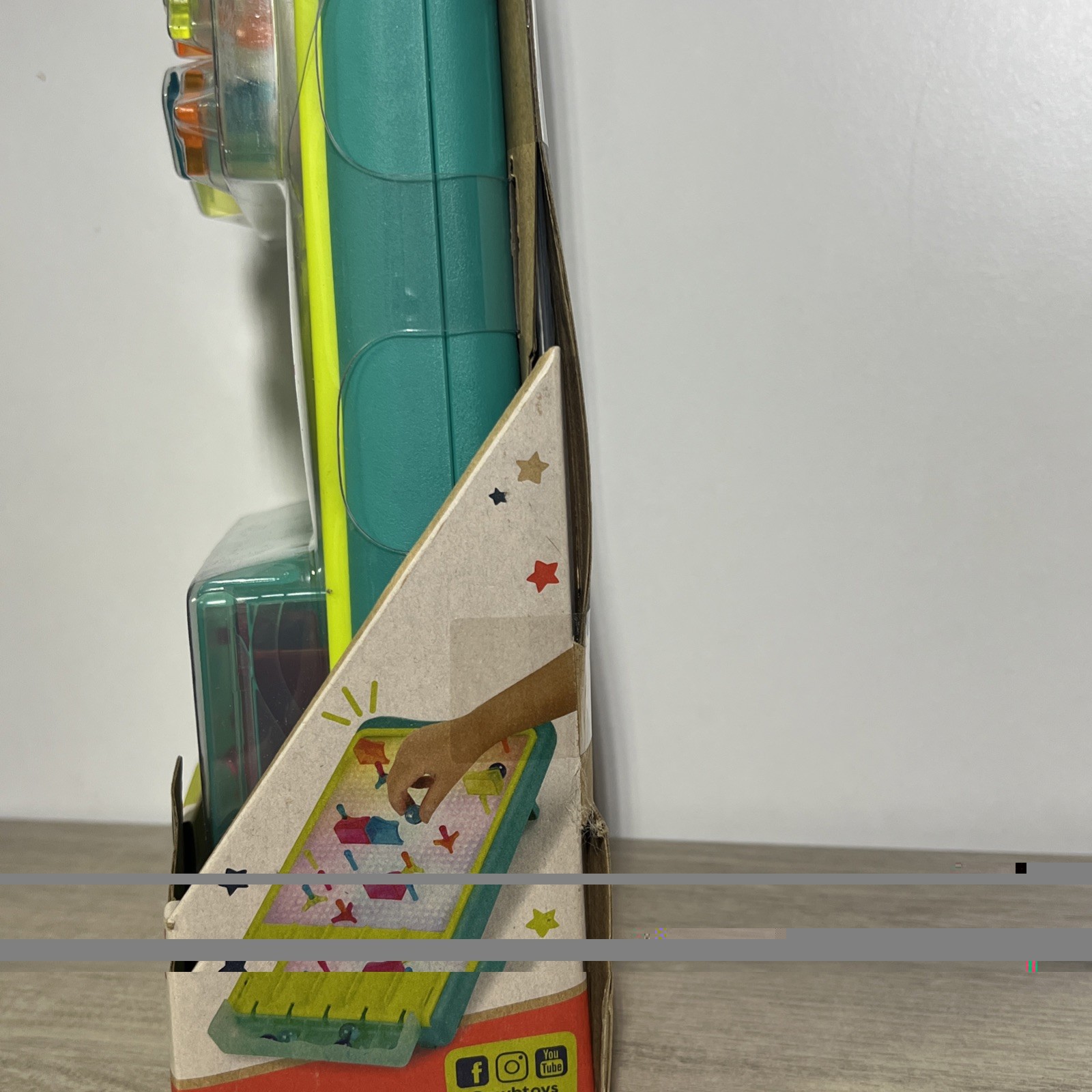 B. Toys Light-Up Marble Drop Illuminated Pegboard Color Changing 180 Pieces NIB
