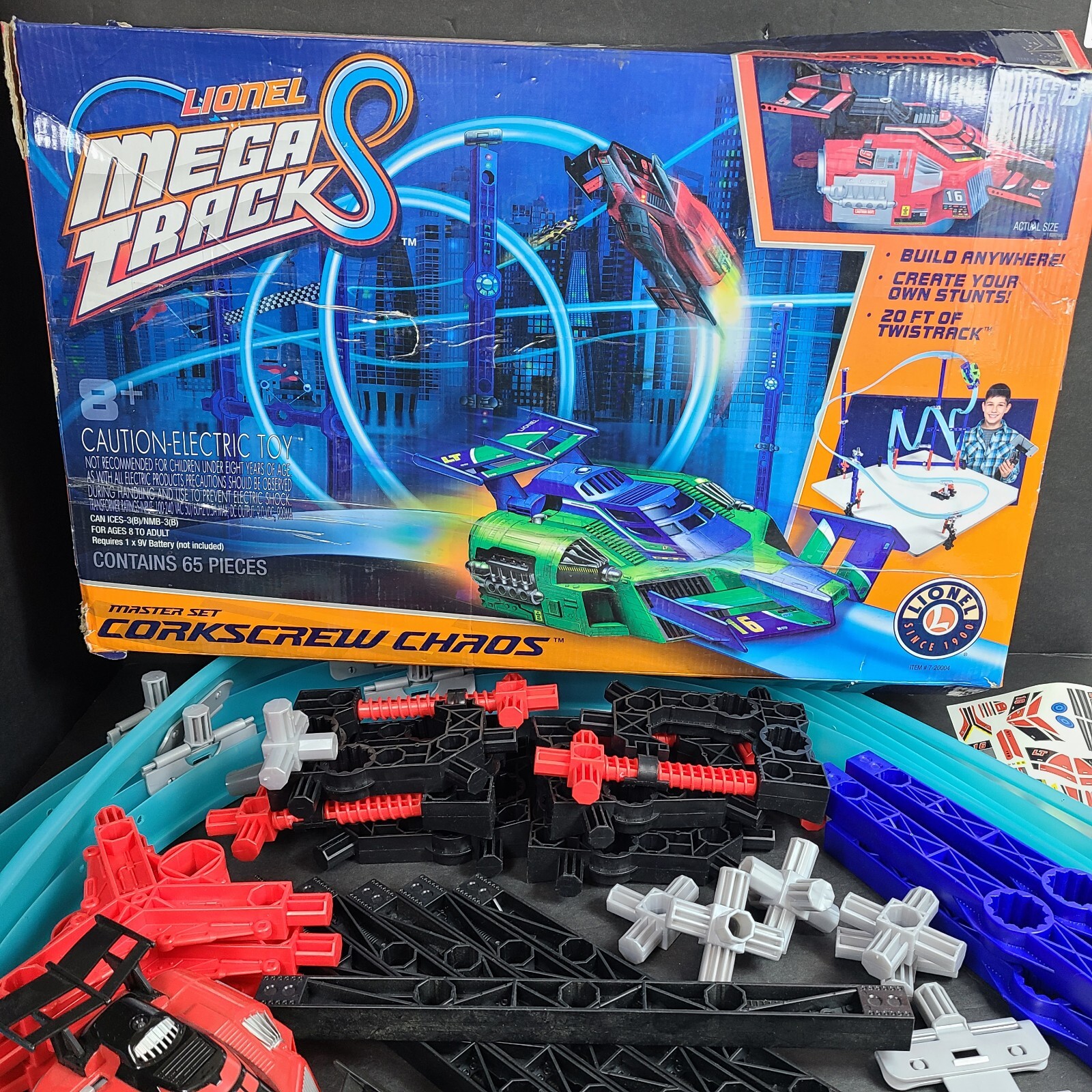 Lionel 7-20004 Mega Tracks Corkscrew Chaos Starter Set – Red Car Pre-Owned Open