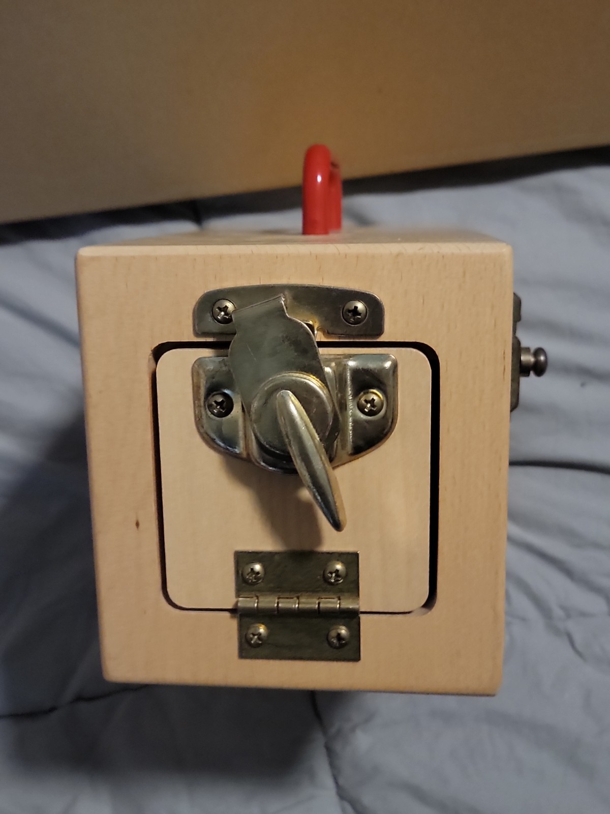 VINTAGE TAG Think And Grow 6-Door Wooden Latch And Lock Box Toy