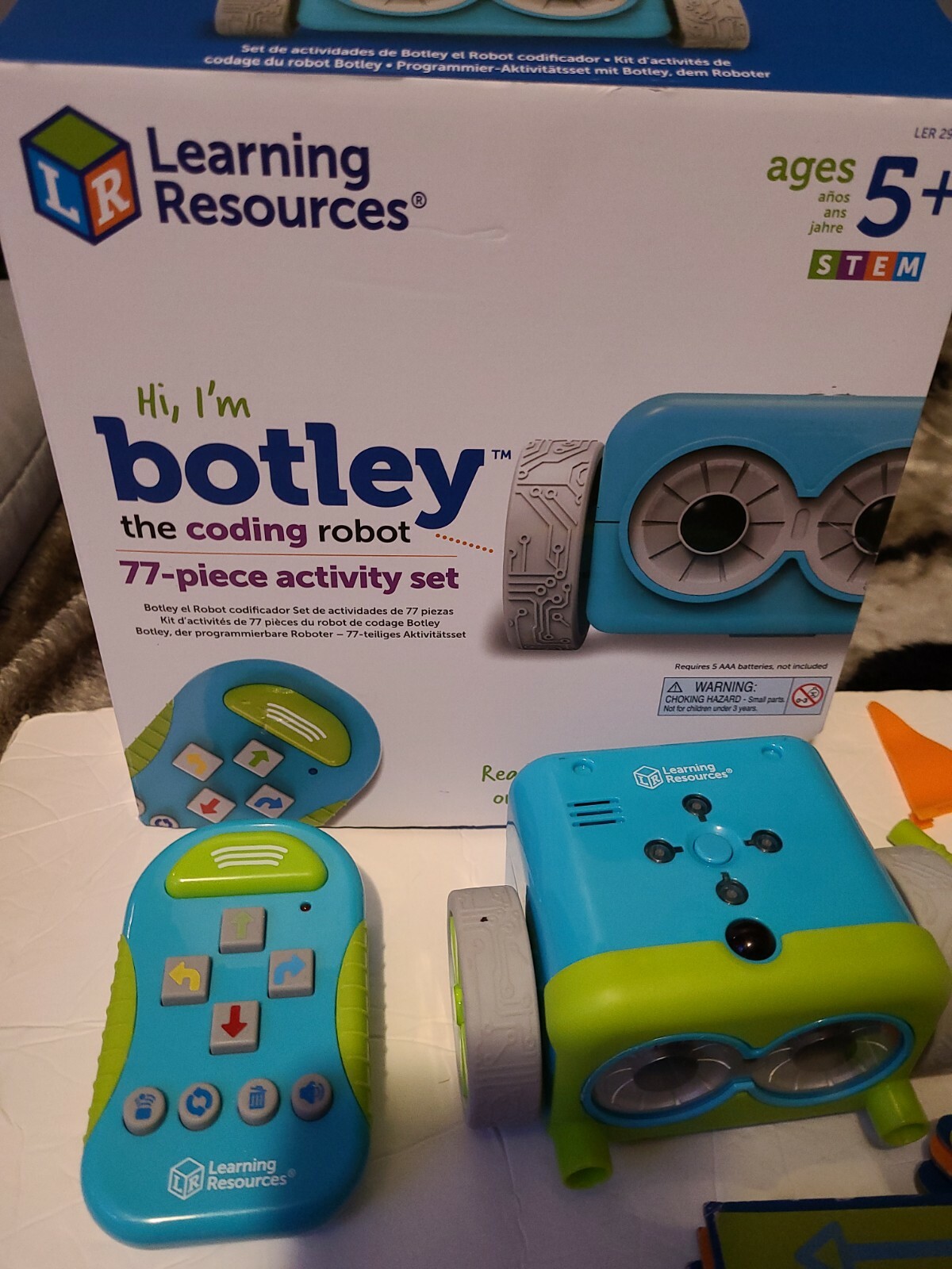 Learning Resources LER2935 Botley The Coding Robot Activity Set read Discription