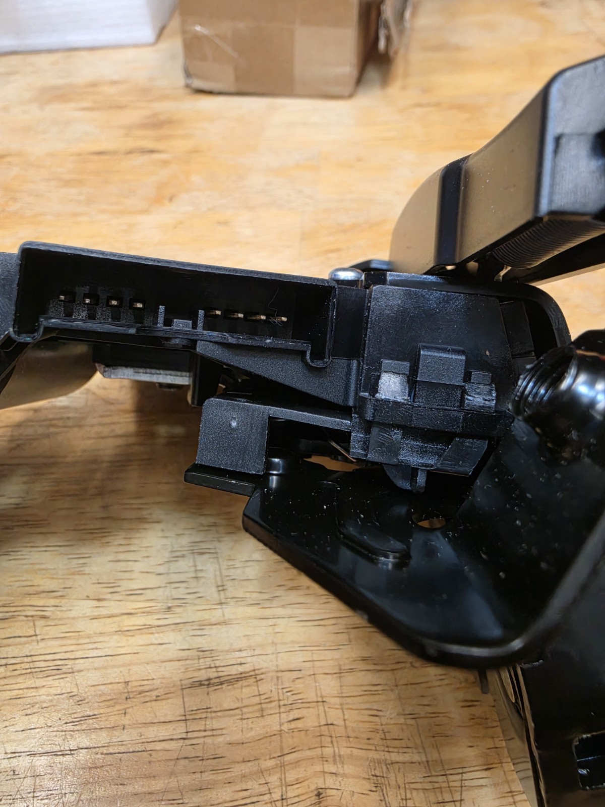Liftgate Lock Actuator Rear Door Trunk Latch Tailgate Actuator GM GMC