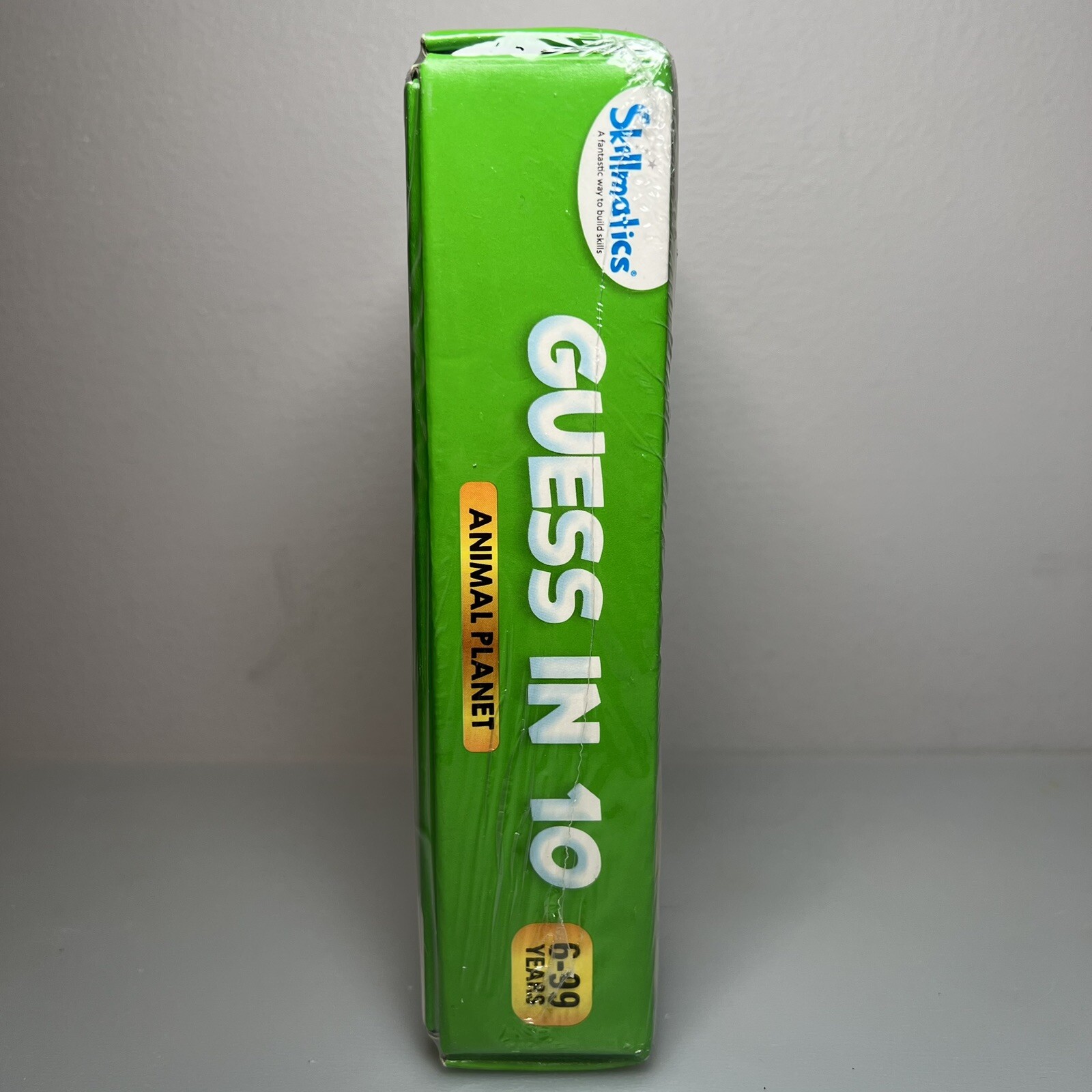 (NIB Sealed) Skillmatics Guess in 10 Animal Planet Card Game