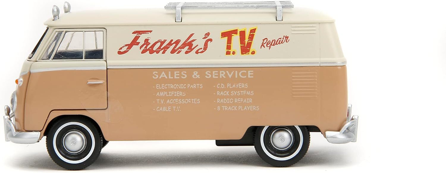 Transformers Rise of The Beast 1:32 Volkswagen Bus Wheeljack w/Robot On Chassis