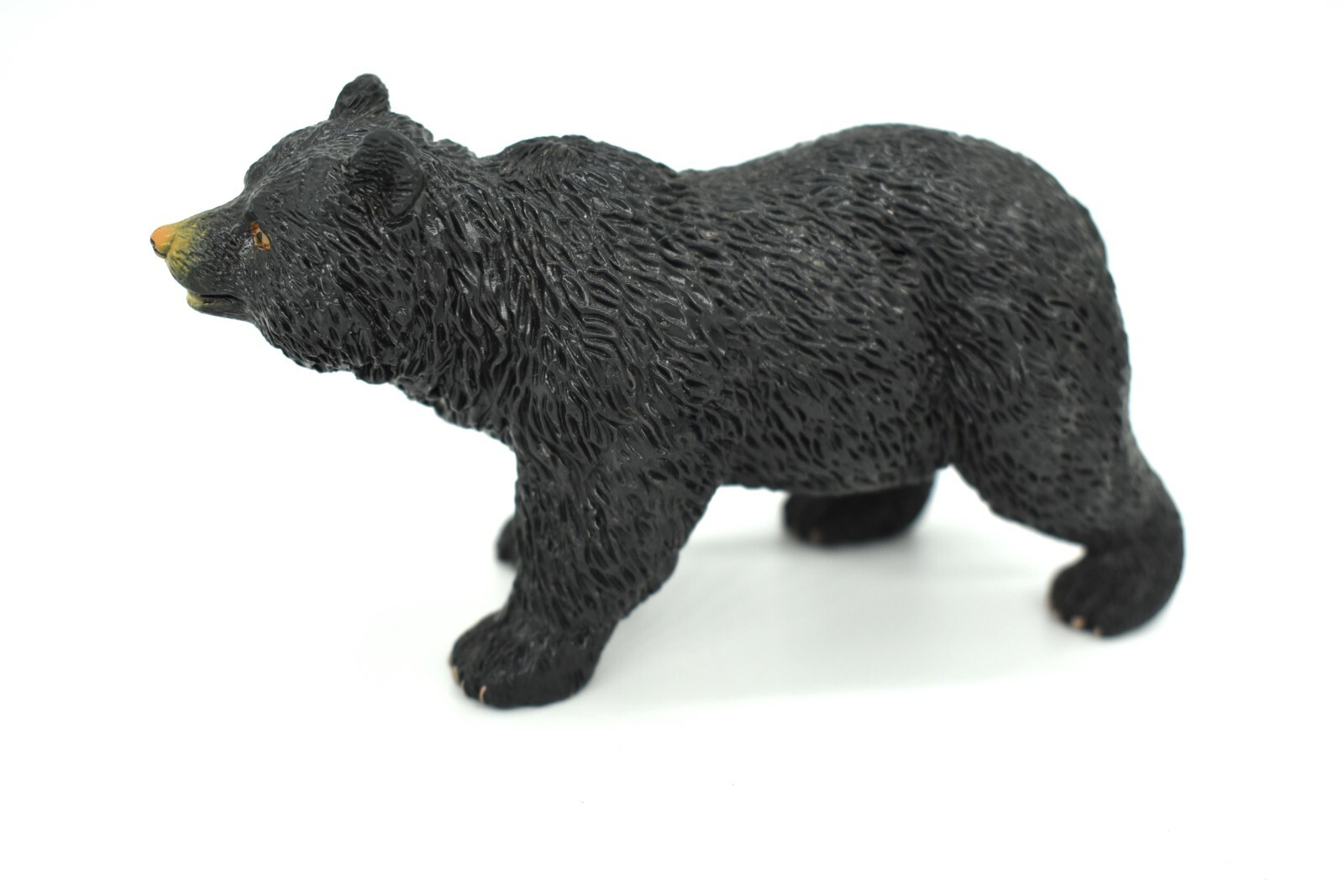 Black Bear, Very Nice Plastic Replica Toy Model 4.5″L x 2.3″H – OK08-B613