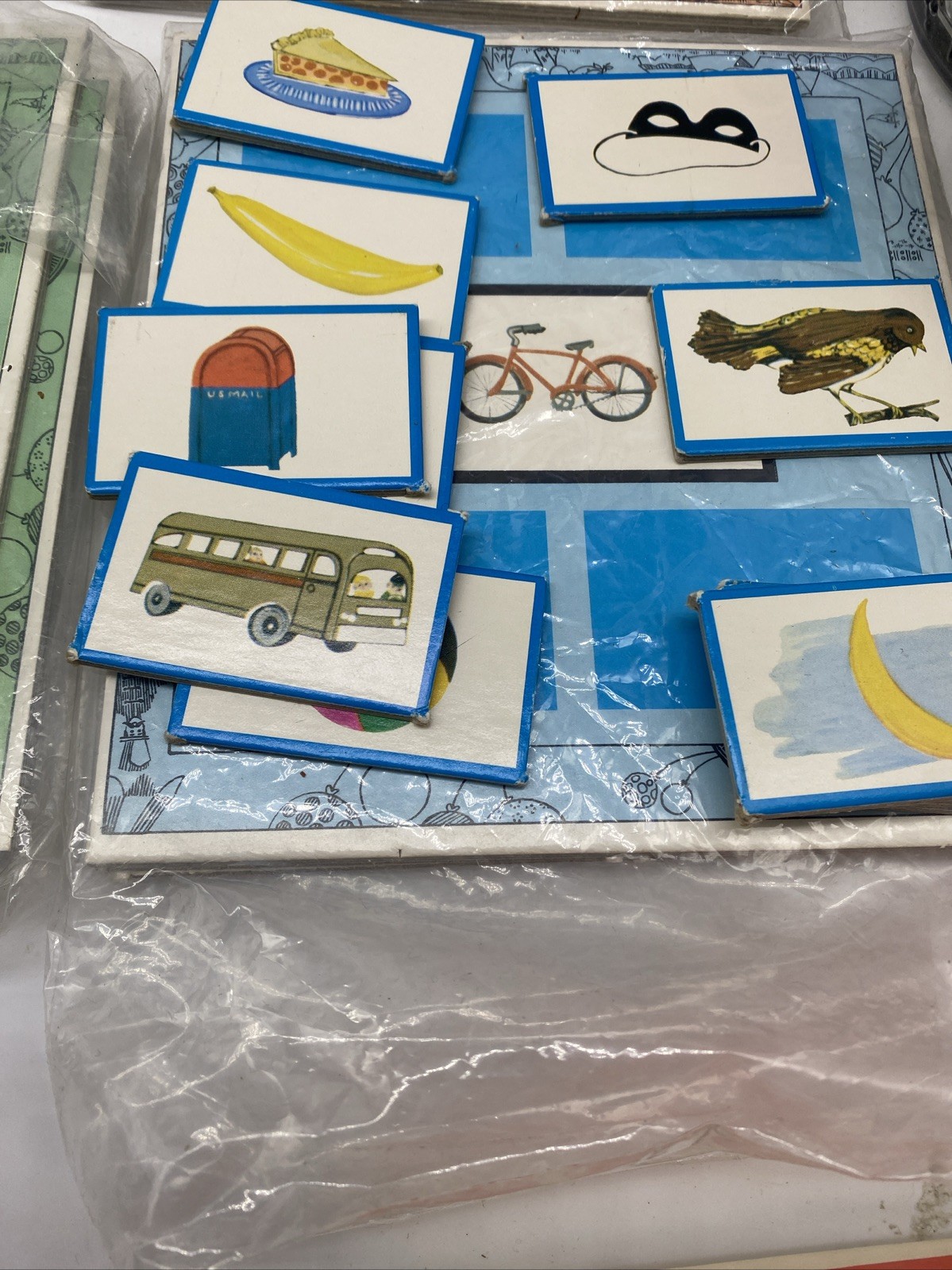 1971 Early Learning Activity Beginning Sounds Great Illustrations Complete!