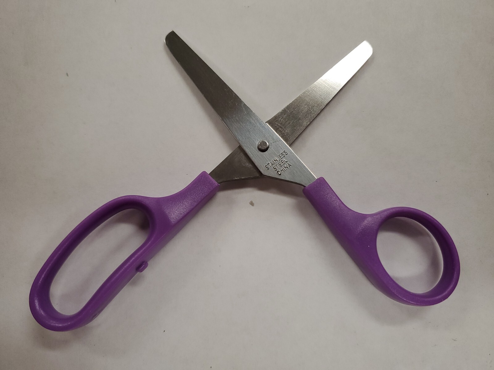 Charles Leonard Children’s Scissors 5″ Blunt Tip Assorted Colors