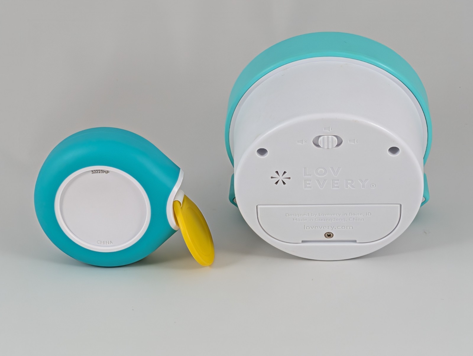 Lovevery Kids Visual Color-Coded Countdown Timer & Retractable Tape Measure Set