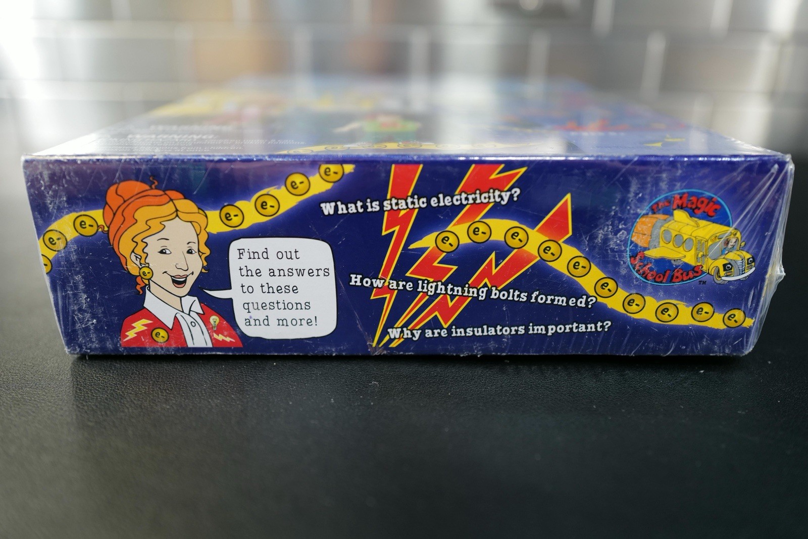 THE MAGIC SCHOOL BUS Jumping Into Electricity Kit Age 5 Up (NEW) Factory Sealed.