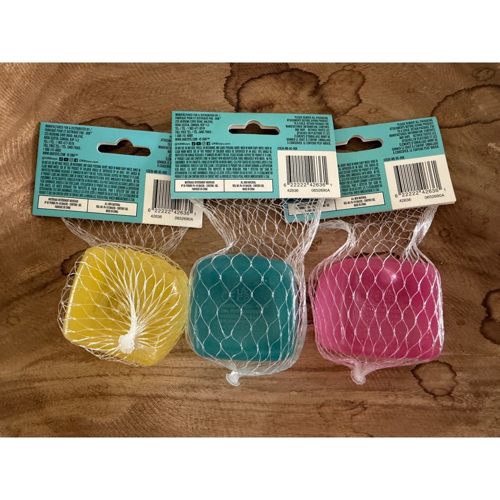 Orb Curiosities Sugar Swaps Cool Cubes Glow In The Dark Squishy Toy Set of 3 NEW