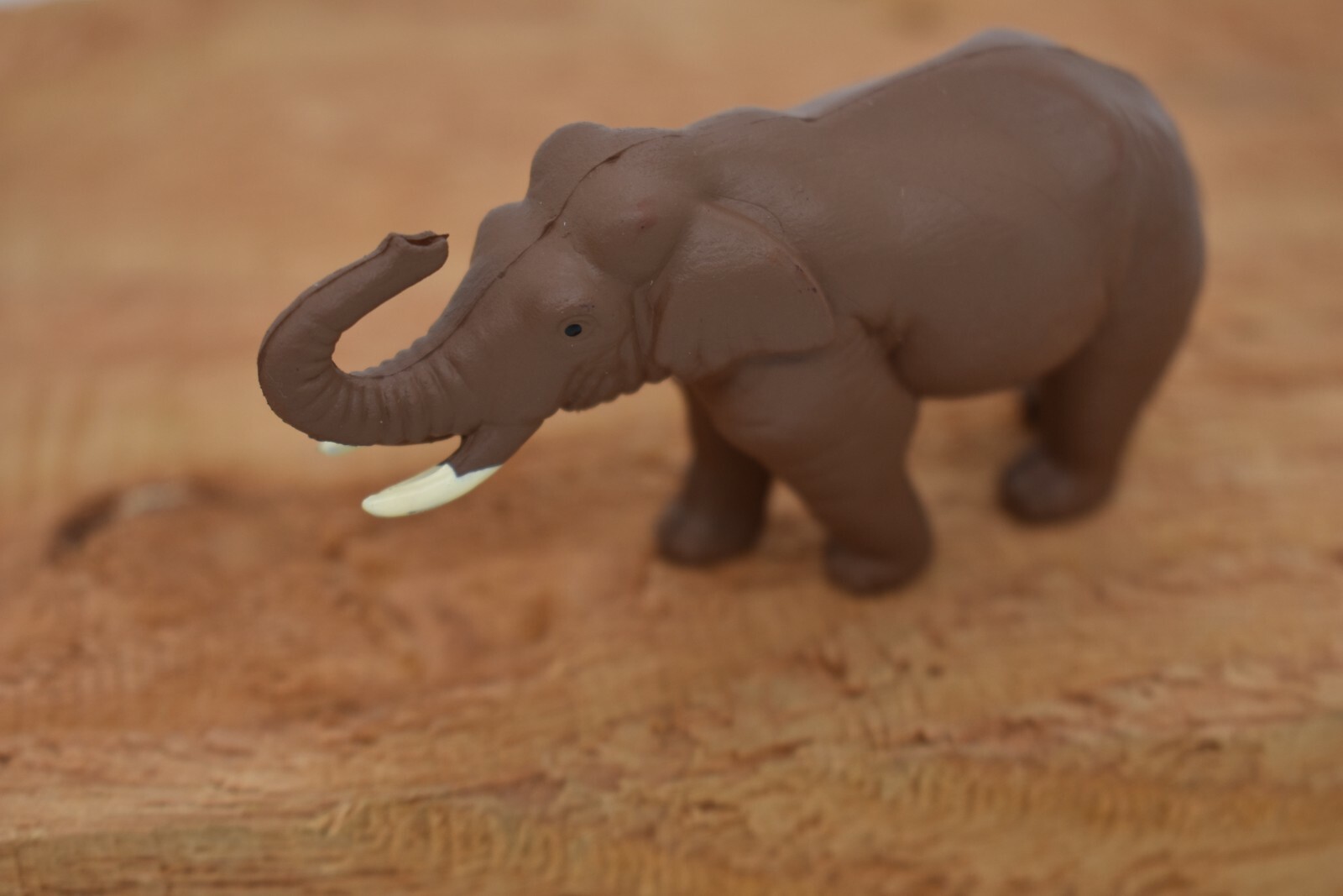 Elephant Asian Replica plastic 3 inches long – F087 B43