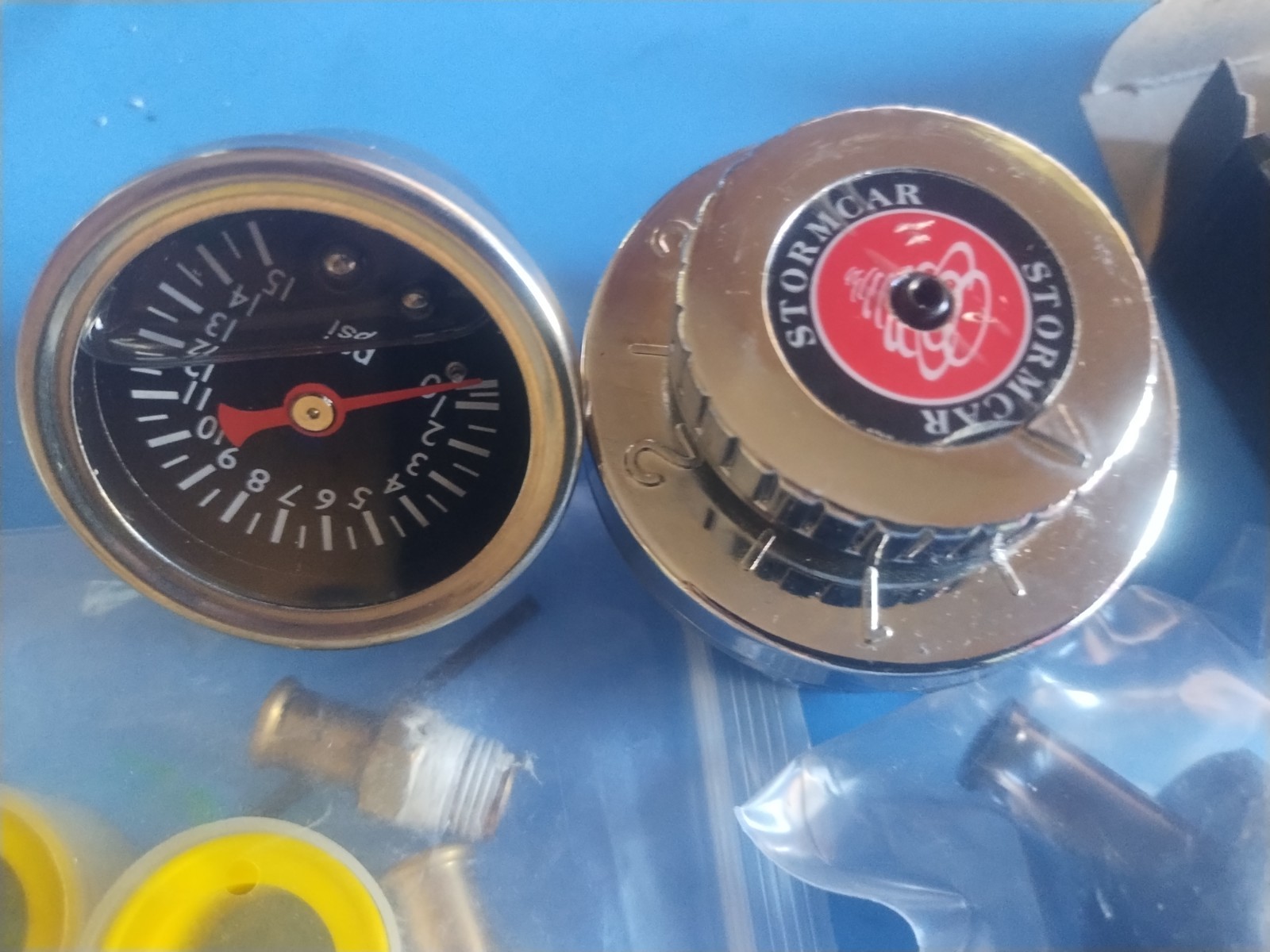 2 New Manual 1-5 PSI Fuel Pressure Regulator Carburetor Carb Fuel Pump Kit
