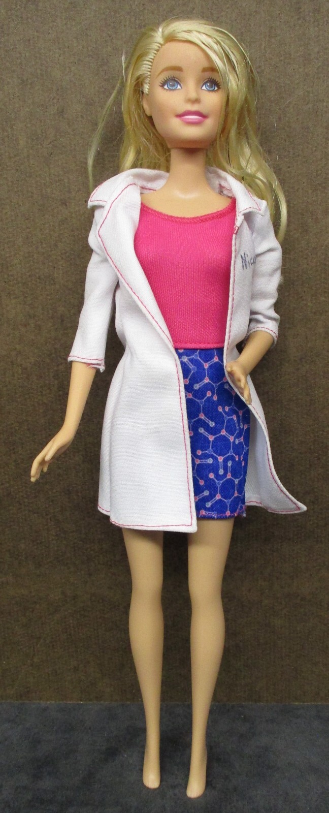 Thames & Kosmos Barbie STEM Kit Barbie Science, Engineering & Math DOLL ONLY