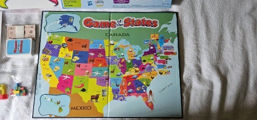 Game of the States Sell the Most from Coast to Coast 2-4 players 8+ Educational