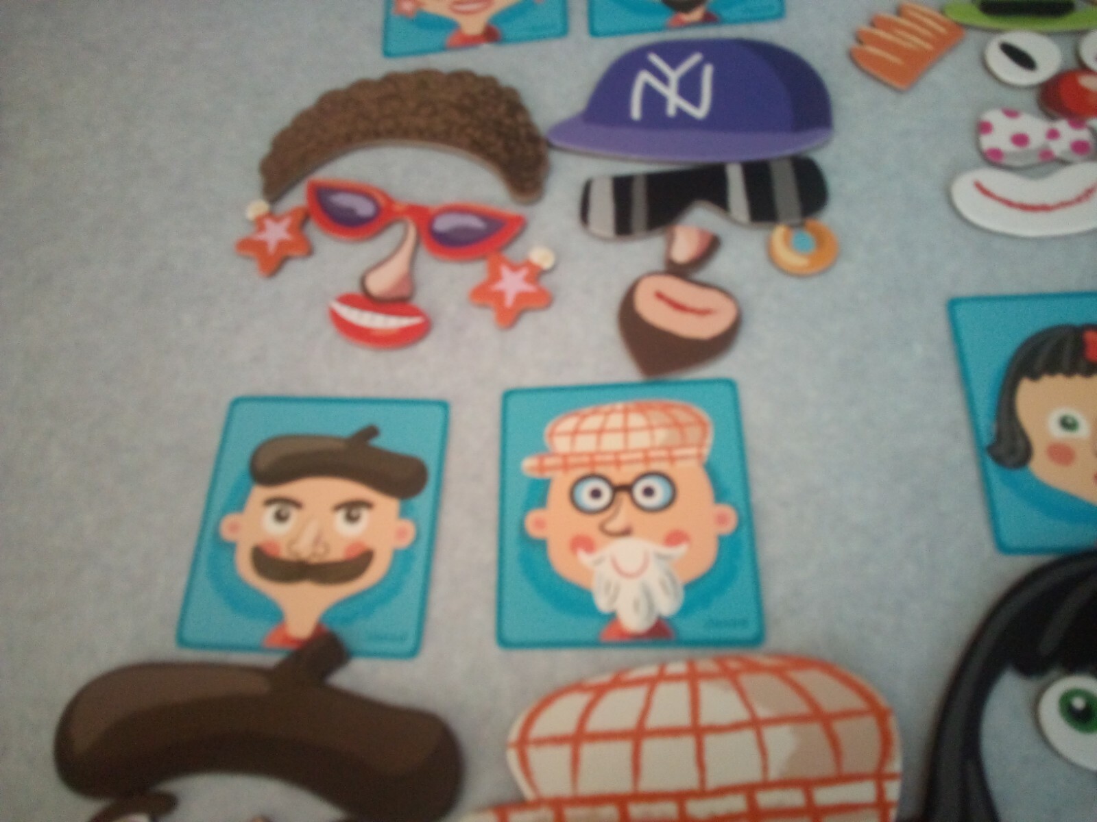 Crazy Faces Magneti’ Book Magnetic Pieces Cards & Box Educational Toy FREE SHIP