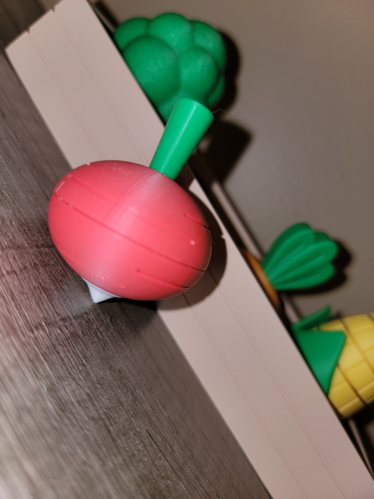 Fidget Toy Garden: Springy Broccoli Turning Radish Telescopic Carrot Spinny Corn