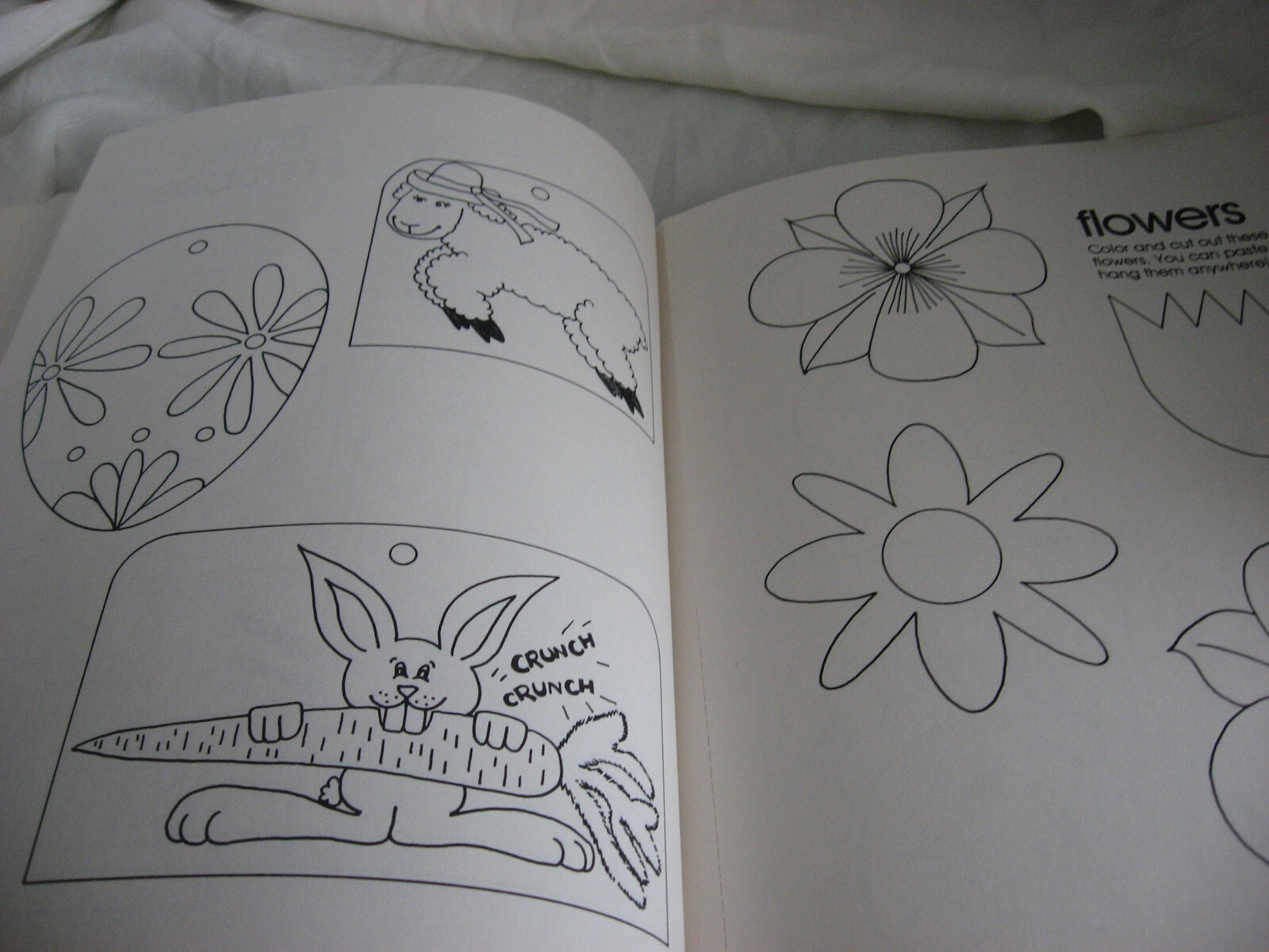 Fun Things To Do & Make 2 PAPERBACKS Easter Decorations & Easter Activity Book