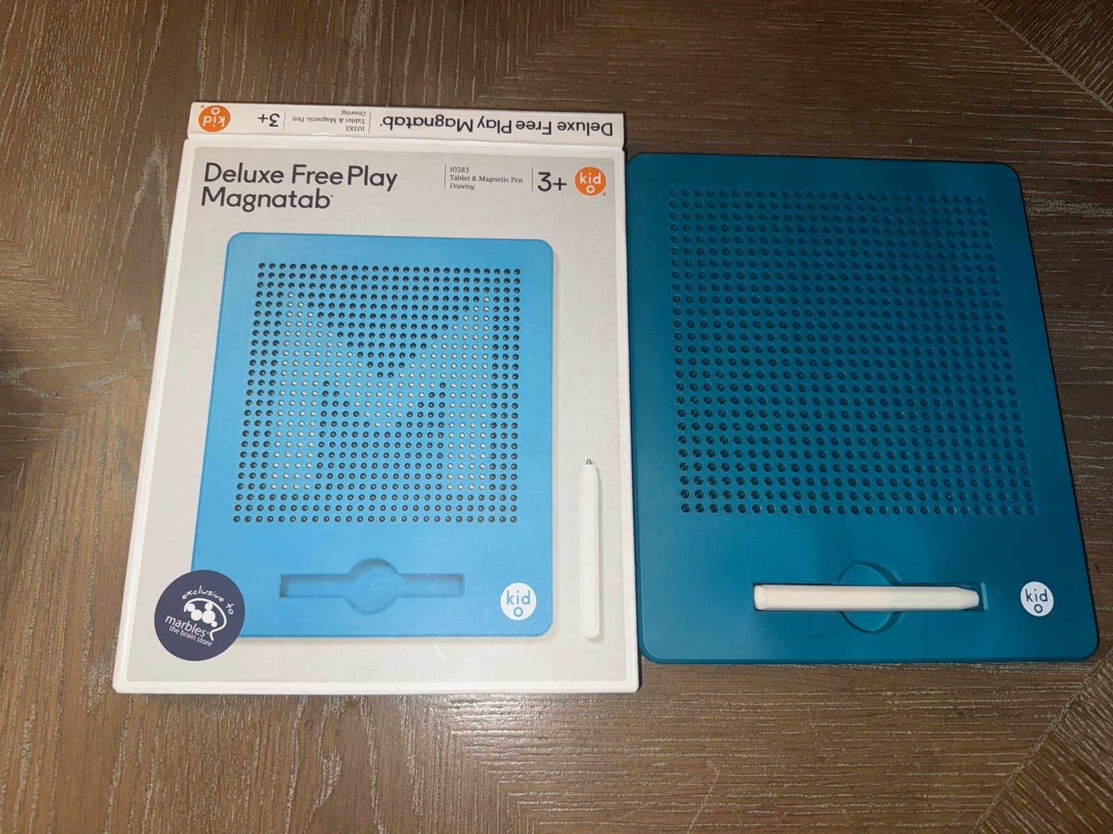 New Kid O Free Play Blue Magnatab 26×26 Grid Tablet & Magnetic Pen Toy