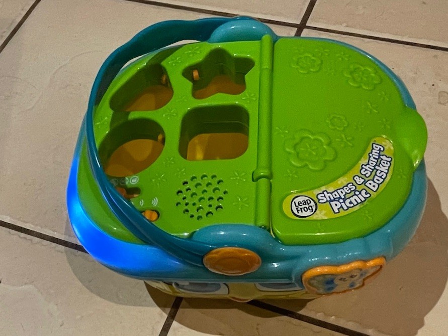 Leapfrog Shapes and Learning Picnic Basket Interactive Green Blue – Working