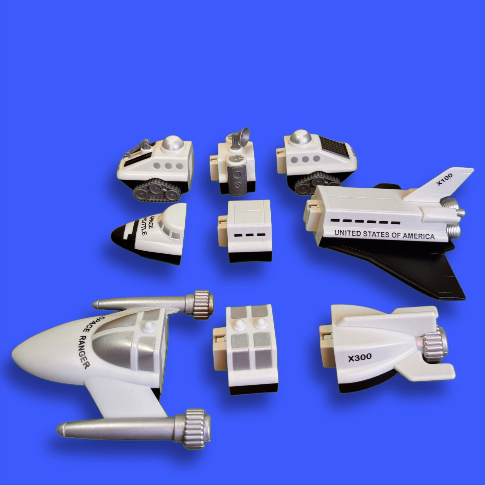 Popular Playthings Magnetic Mix or Match Vehicles: Space Explorer Set -Pre-Owned